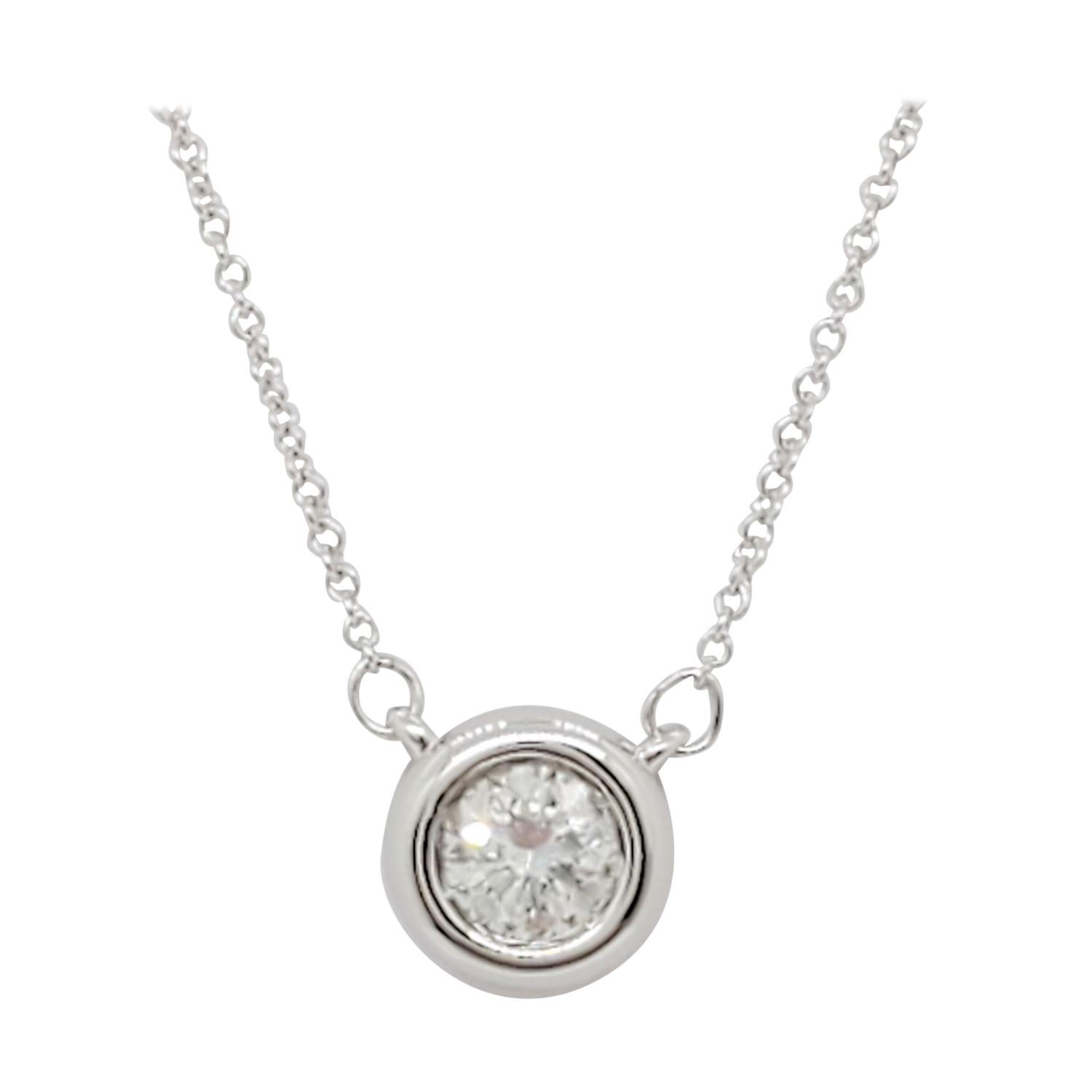 Estate White Diamond Round Pendant Necklace in 14k White Gold