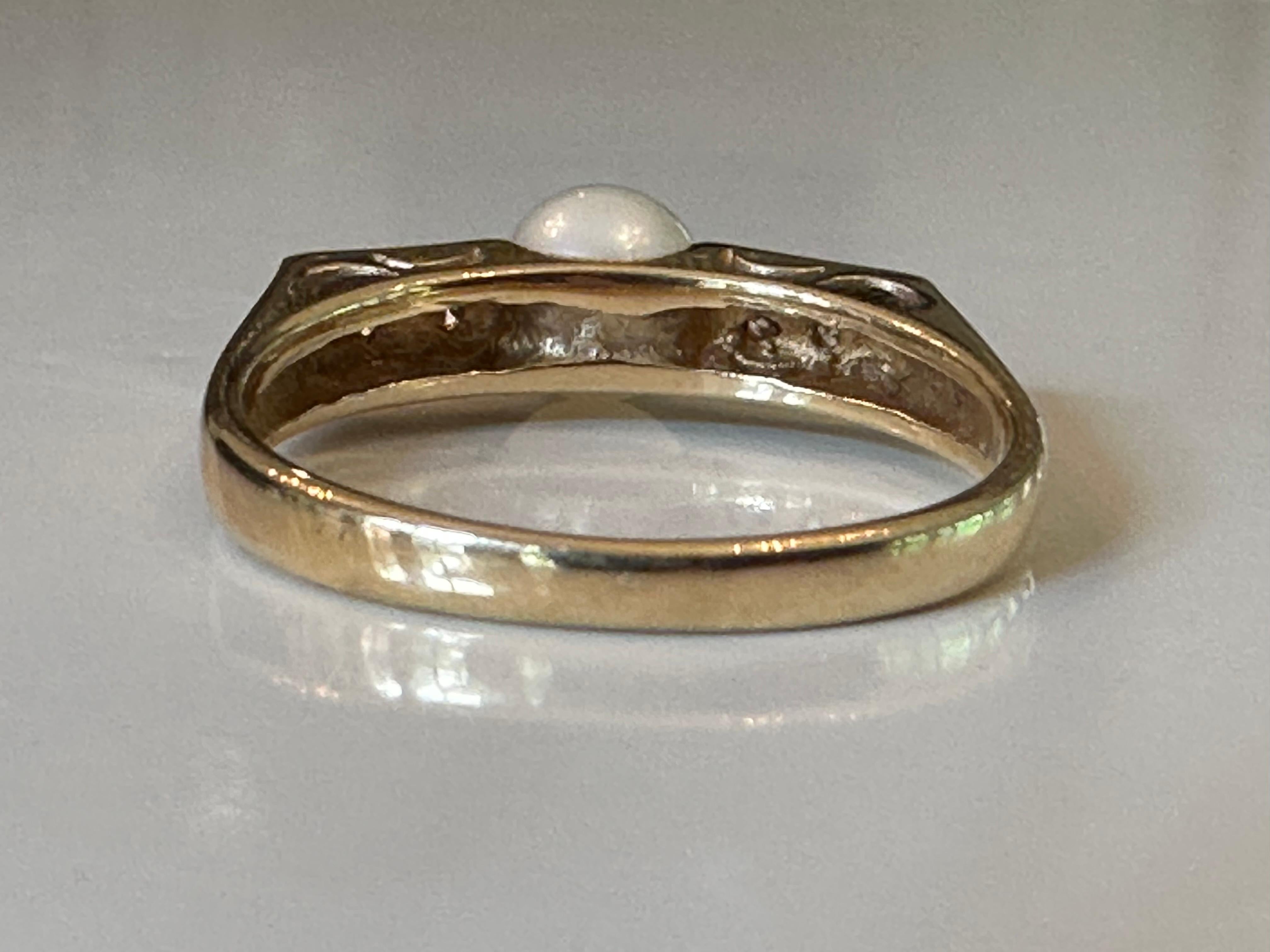 Estate White Pearl and Diamond Ring For Sale 7