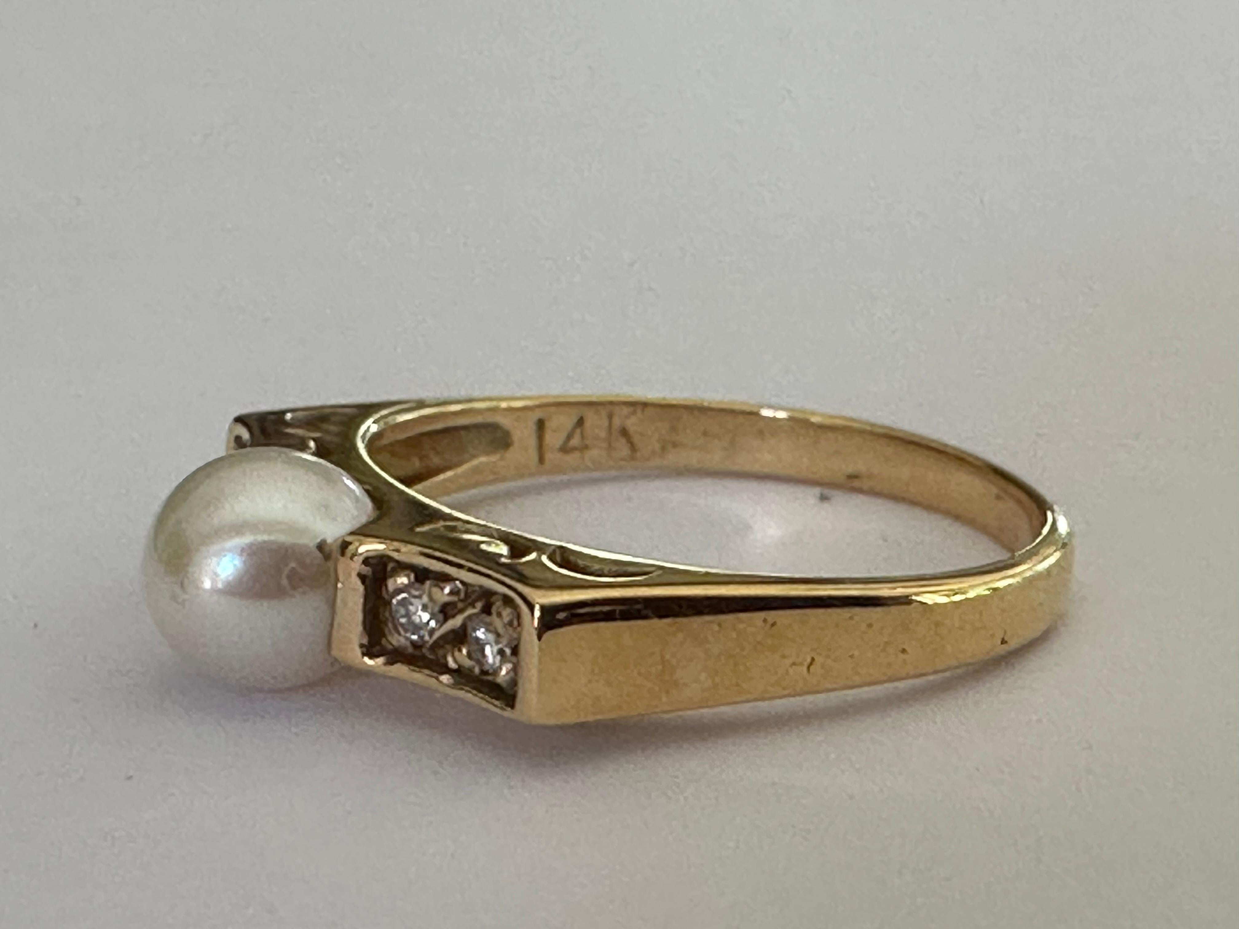 Estate White Pearl and Diamond Ring For Sale 3