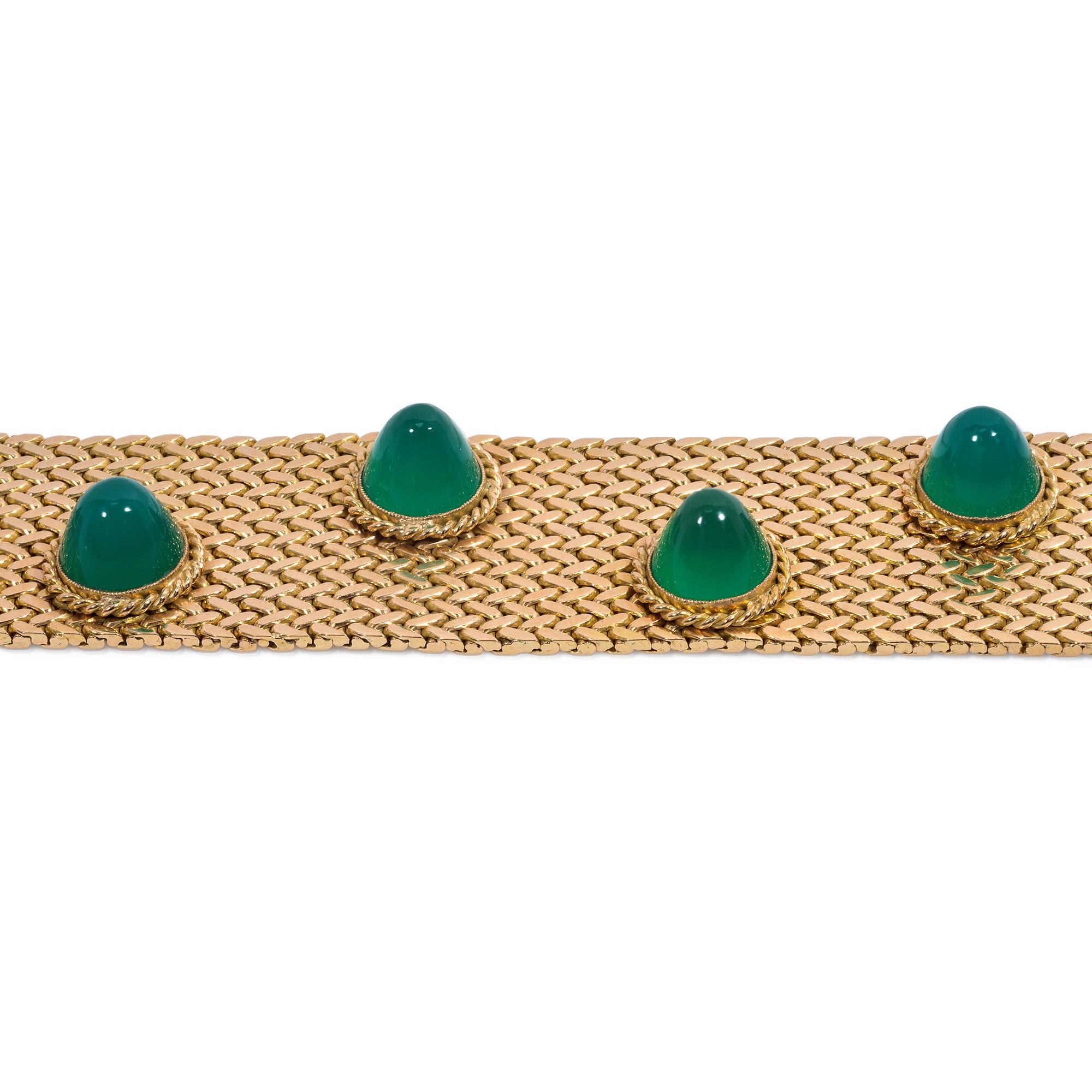 Estate Woven Gold and Cabochon Chrysoprase Strap Bracelet In Good Condition For Sale In New York, NY