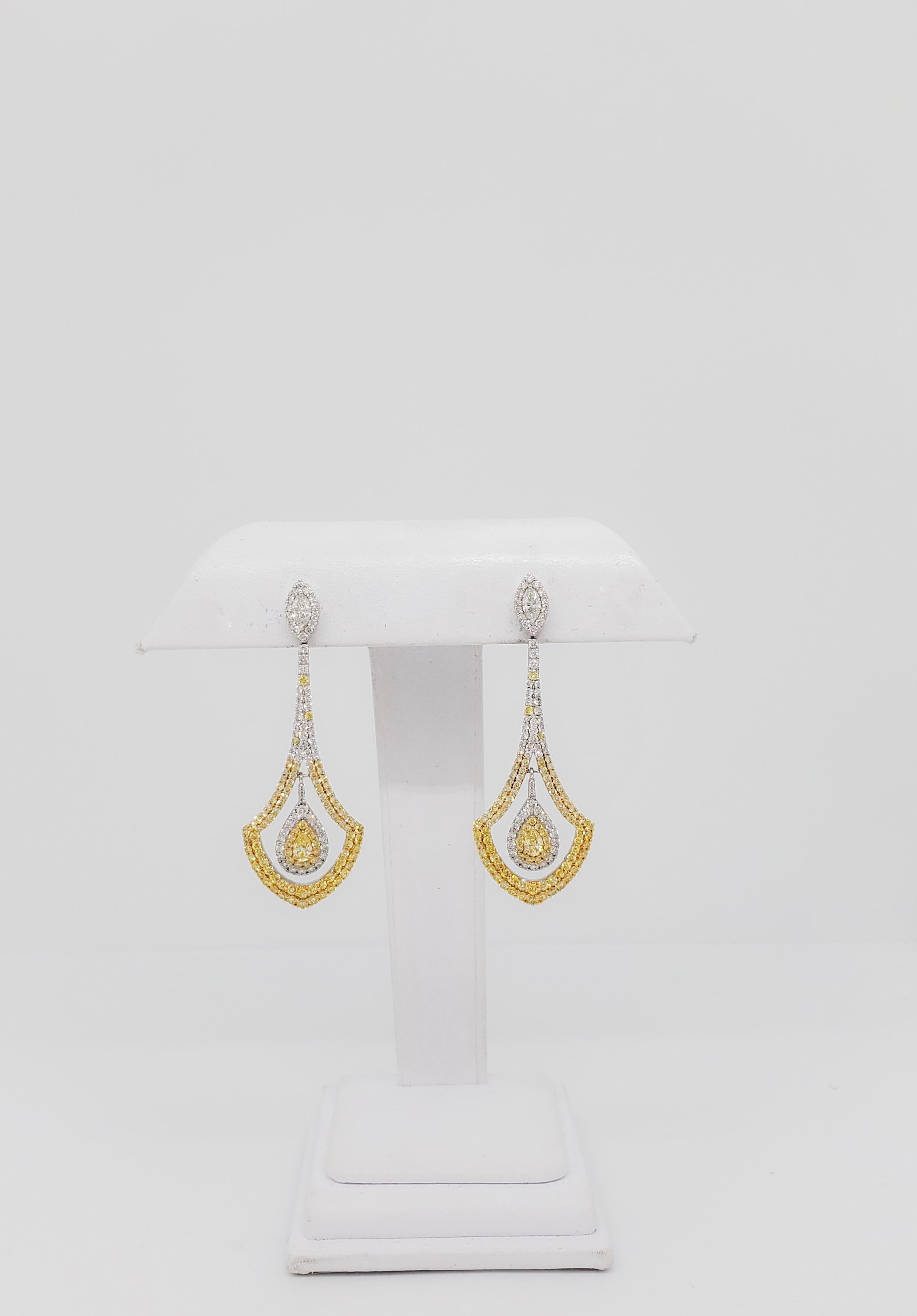 Yellow and White Diamond Dangle Earrings in 18k White Gold For Sale 2