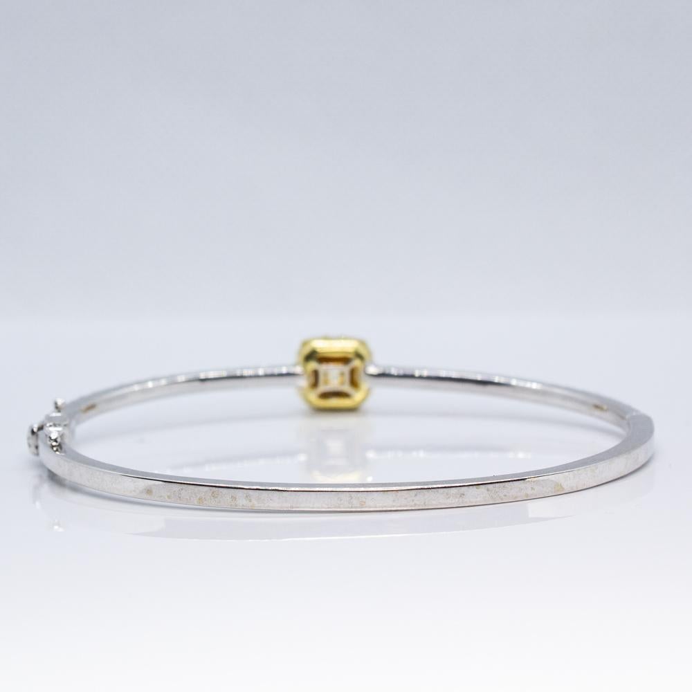 Estate Yellow and White Radiant Cut Diamond Bangle Bracelet In Excellent Condition For Sale In Scottsdale, AZ