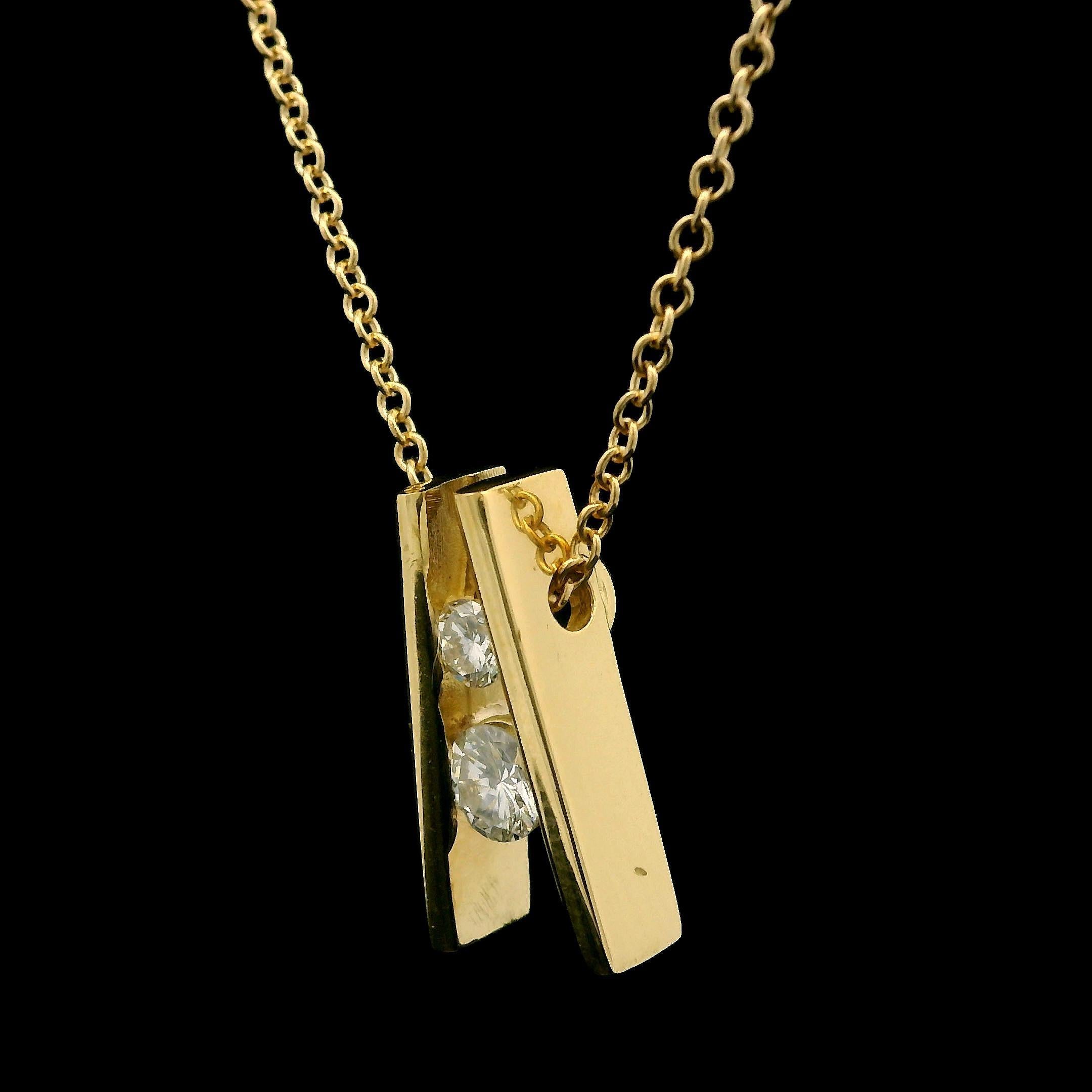 Estate Yellow Gold Pendentif diamant flamboyant avec chaîne à maillons de câble Collier de 15 pouces en vente 3