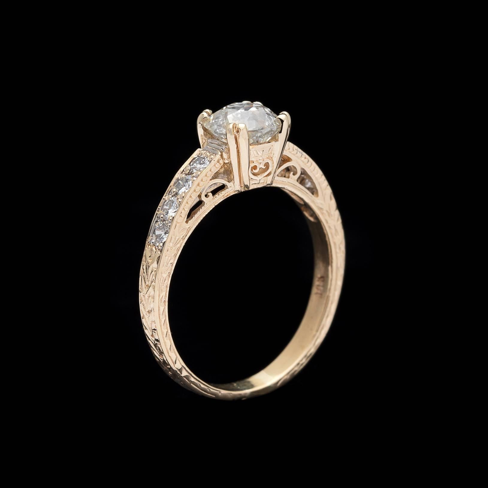 Estate Yellow Gold Ring Featuring 1.07 Carat Old Mine Cut Diamond In Excellent Condition In San Francisco, CA