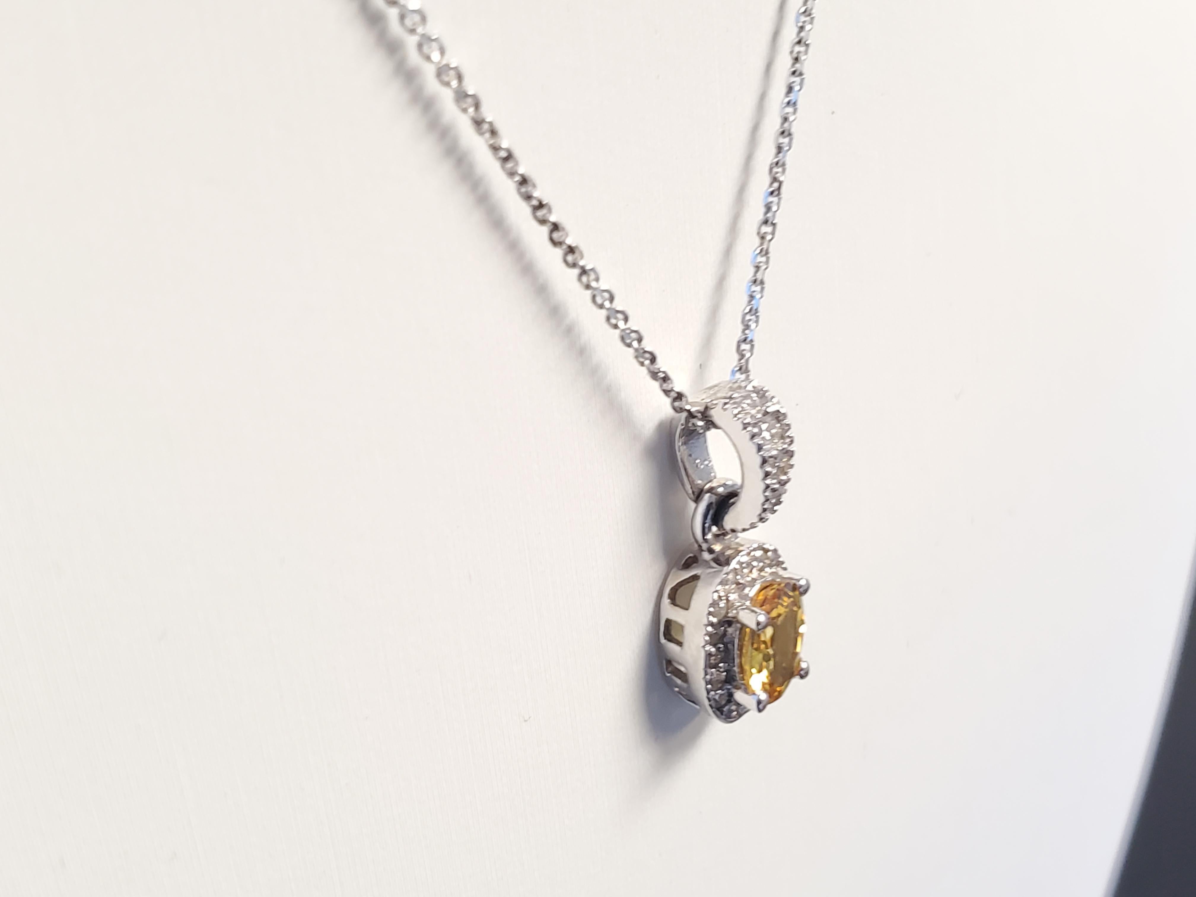 Estate Yellow Oval Sapphire and Diamond Necklace White Gold Pendant Link Chain In Good Condition For Sale In Overland Park, KS
