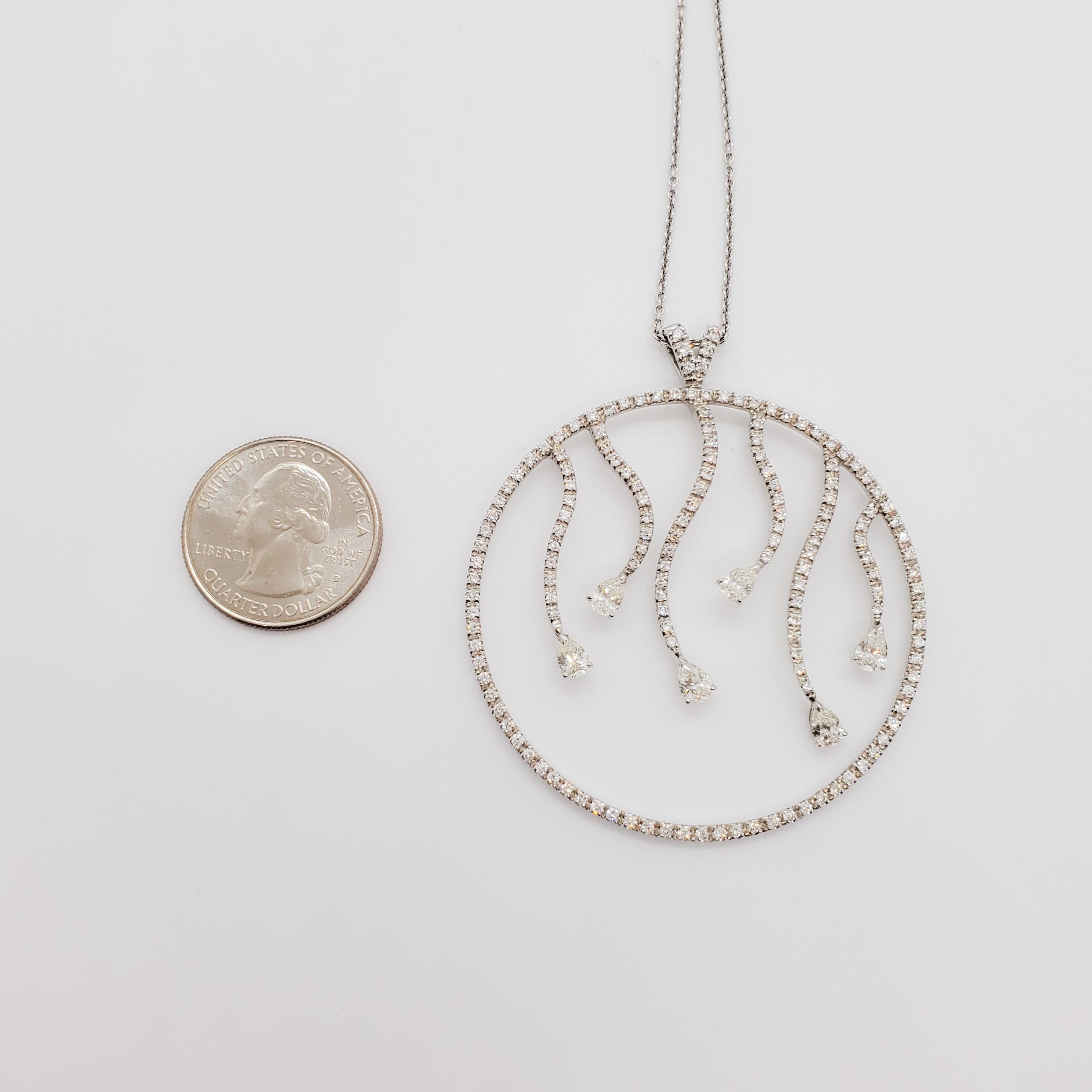 Zydo, collier pendentif de succession en or blanc 18 carats avec cercle ouvert et diamants Excellent état - En vente à Los Angeles, CA