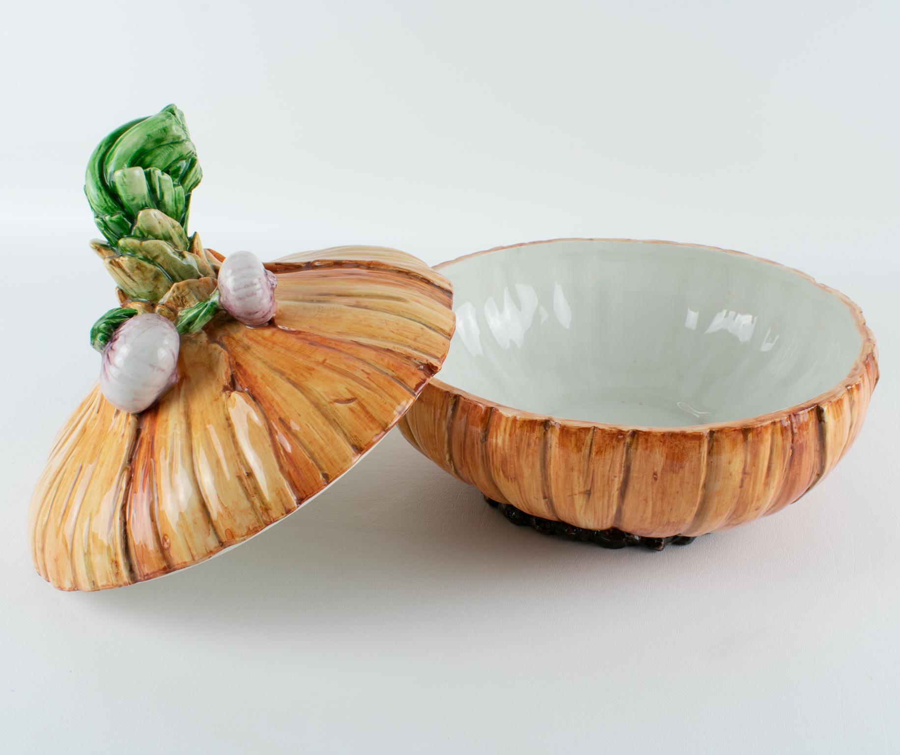 Este Ceramic Large Majolica Onion Tureen Covered Dish Centerpiece, 1960 en vente 5