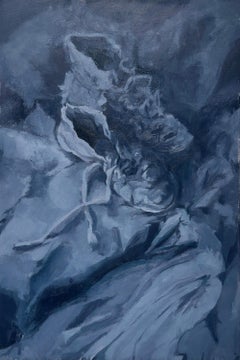 Mi Cama - Peinture de draps et de chaussures emmêlés dans des tons gris atténués