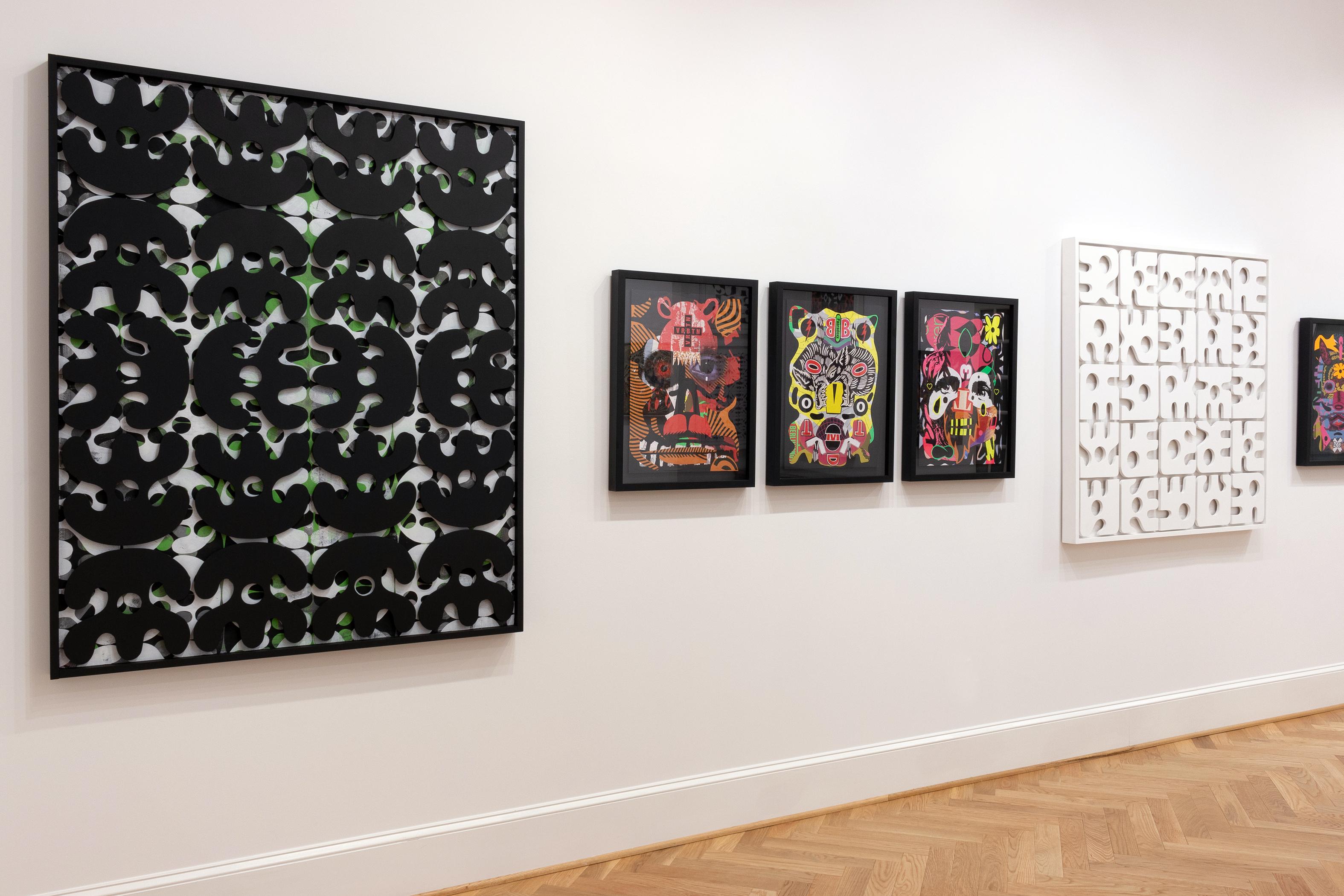 Großformatiges abstraktes, modernes „Einzelformensystem“ Schwarz, Weiß, Grün, Symbole (Braun), Abstract Sculpture, von Esteban Patino