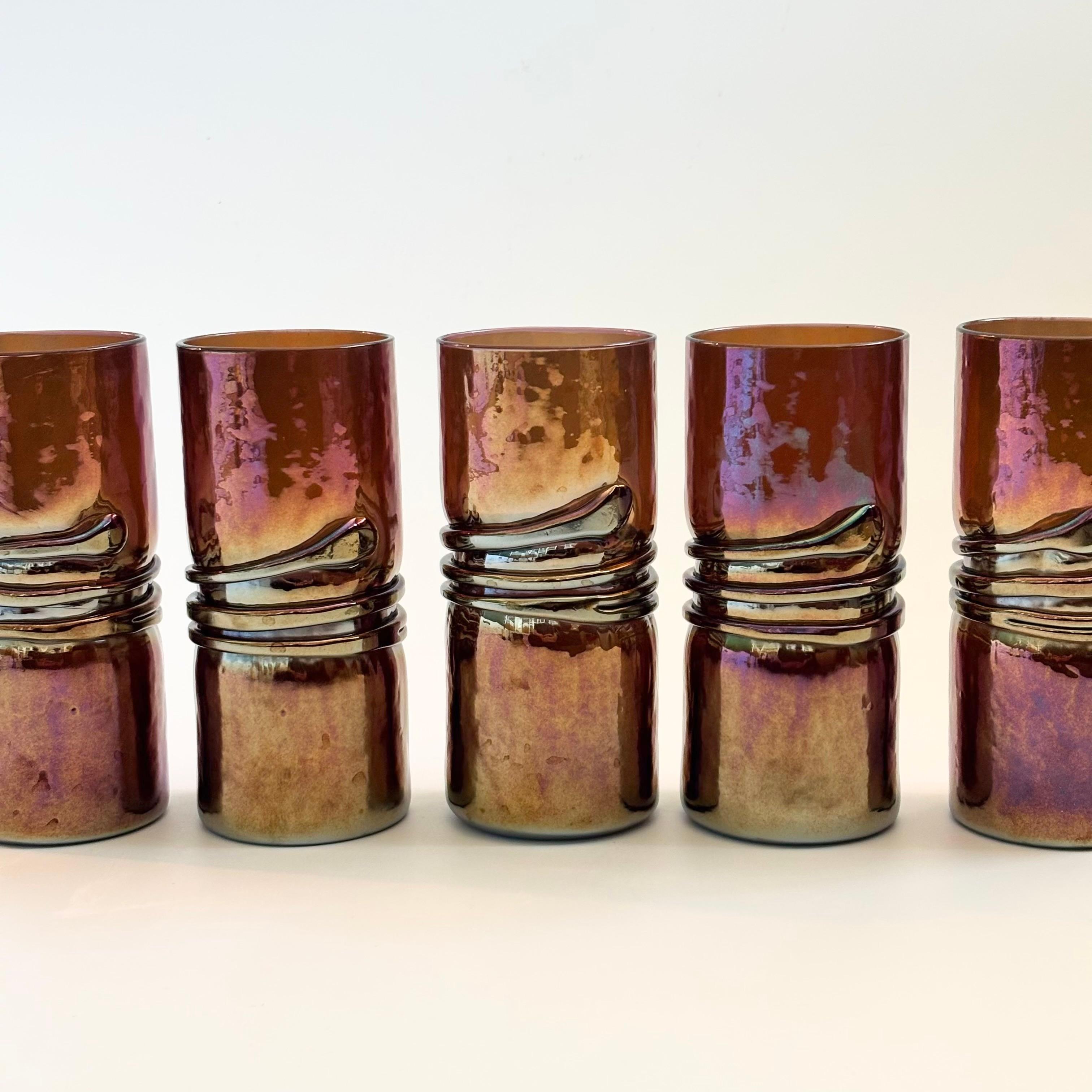 Bicchieri iridescenti in bronzo di Esteban Prieto - Set da 5 in vendita 4