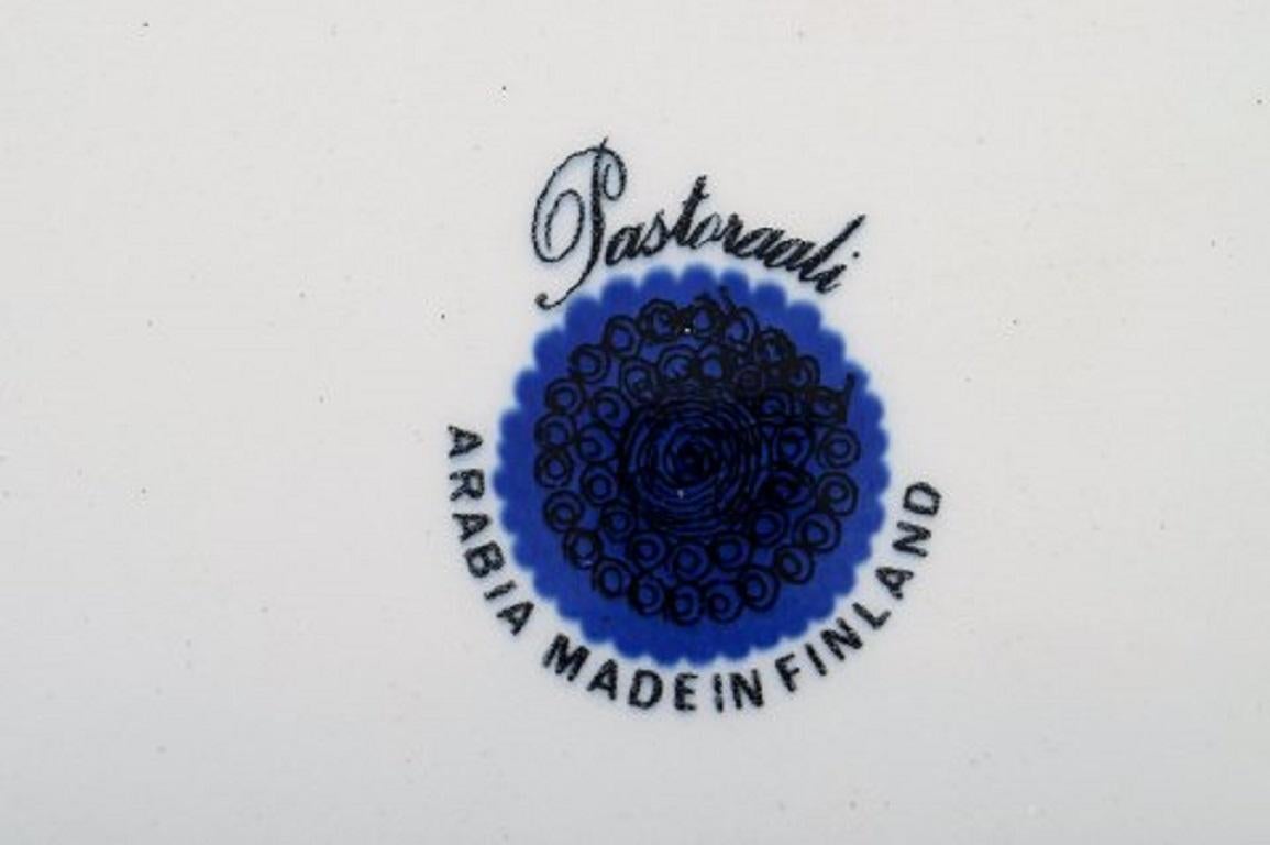 Esteri Tomula, Finlandia, Vassoio Pastoraali in porcellana, anni '60 In condizioni buone in vendita a Copenhagen, DK