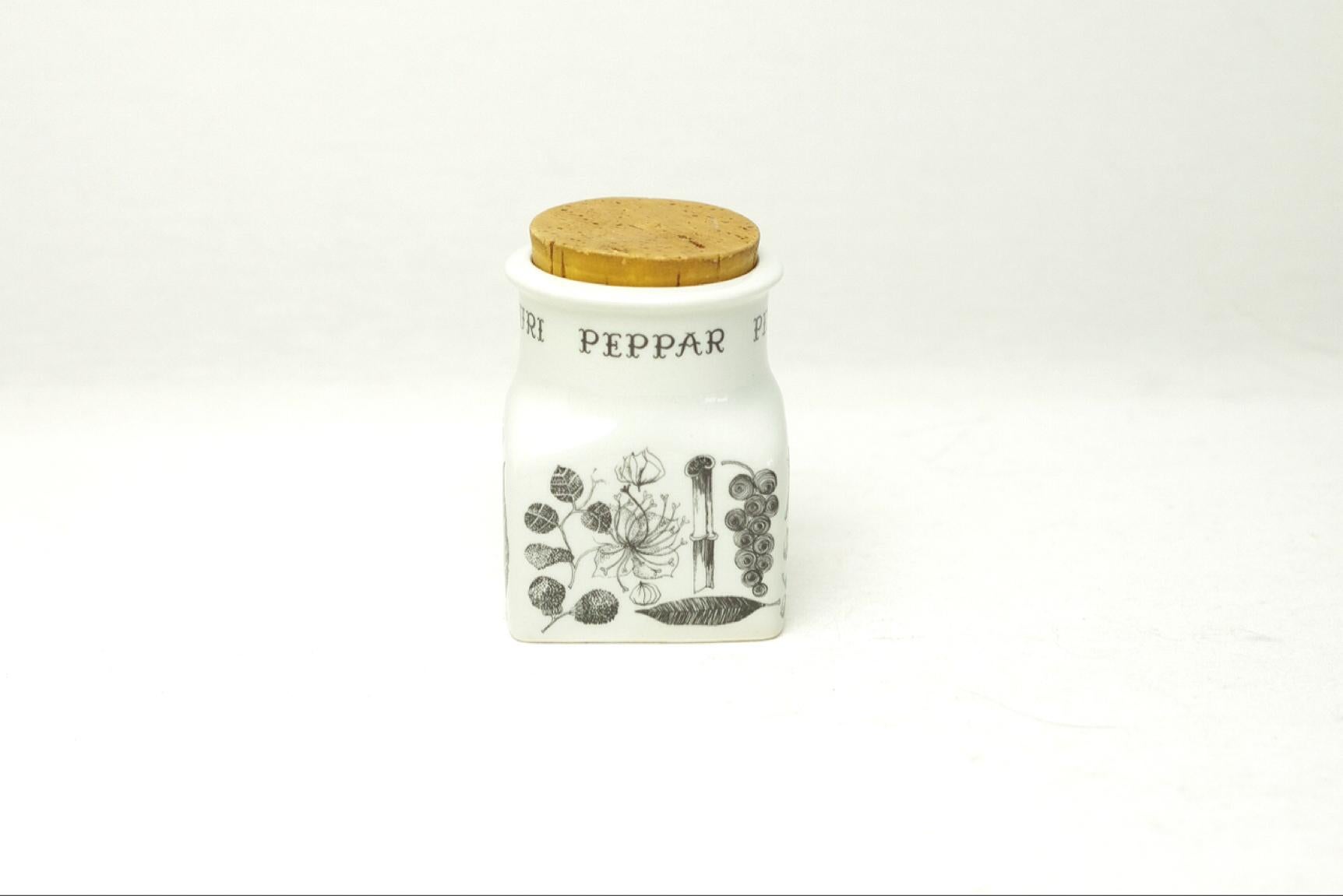 Porcelain Esteri Tomula, Spice Pot 'Pepper', Arabia For Sale