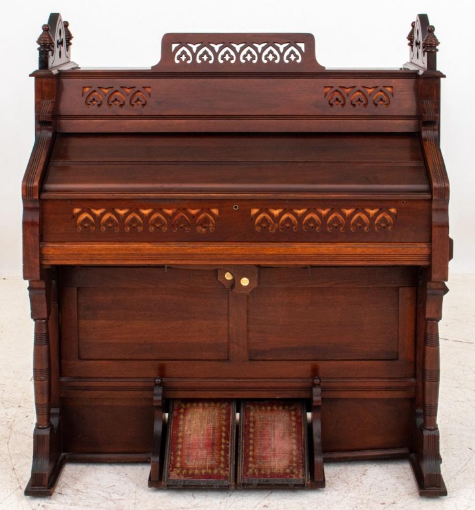 Estey Co. Gothic Revival Cottage Organ, 19th C 4
