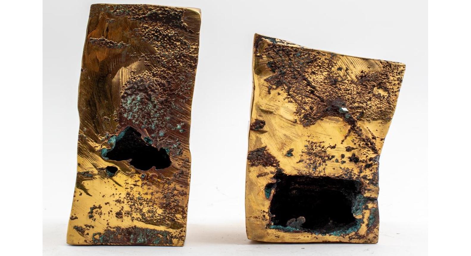 Hand-Crafted Esther Fuhrman Brutalist Bronze Staircase Bookends, Pair 'Mid. 20TH C.' For Sale