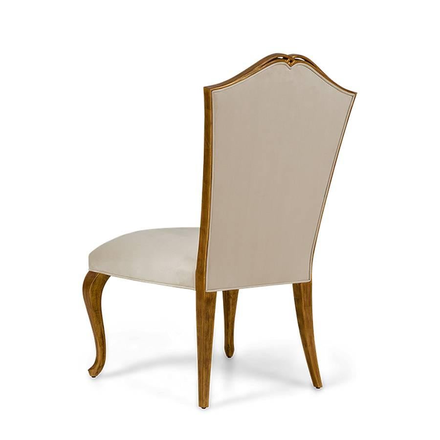 English Estiva Chair with Mahogany Structure with Gold Painting and High Quality Fabric For Sale
