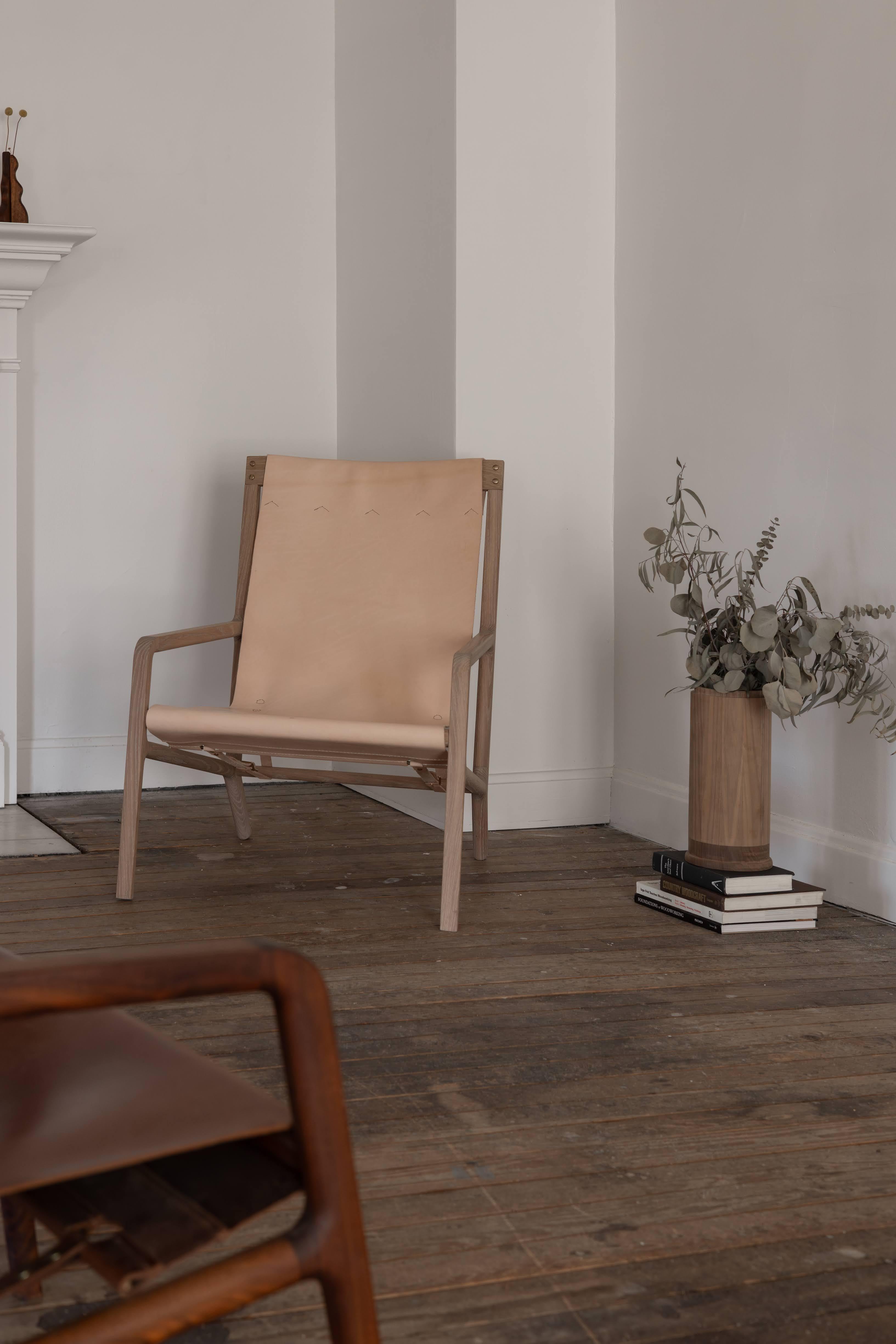 Estrada Lounge Chair in White Oak and Veg Tan Leather For Sale 1