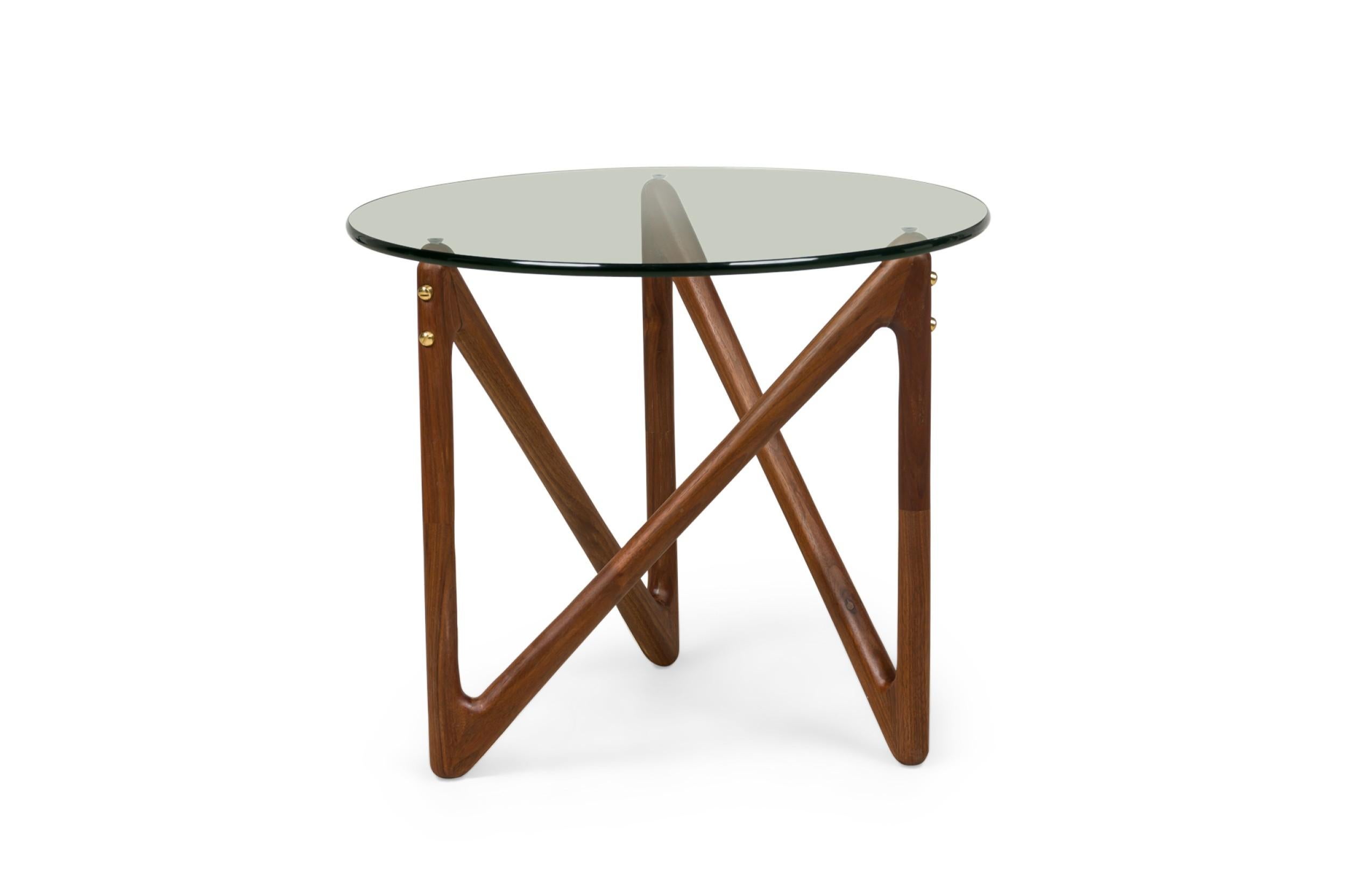 Scandinavian Modern Estrela Side Table by Newel Modern For Sale