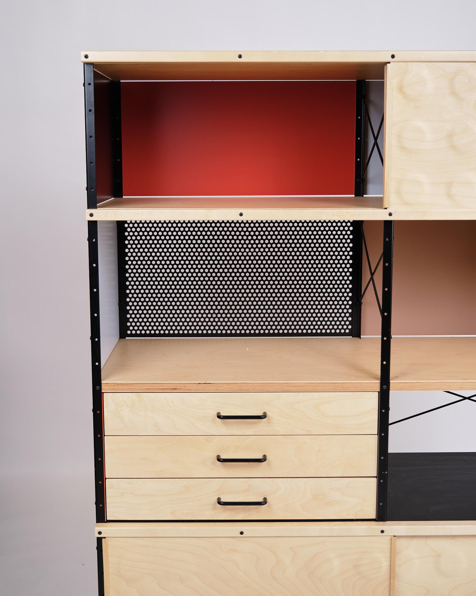 Mid-Century moderno Libreria ESU in acero e betulla di Charles Eames e Ray Eames per Vitra del 1949 in vendita