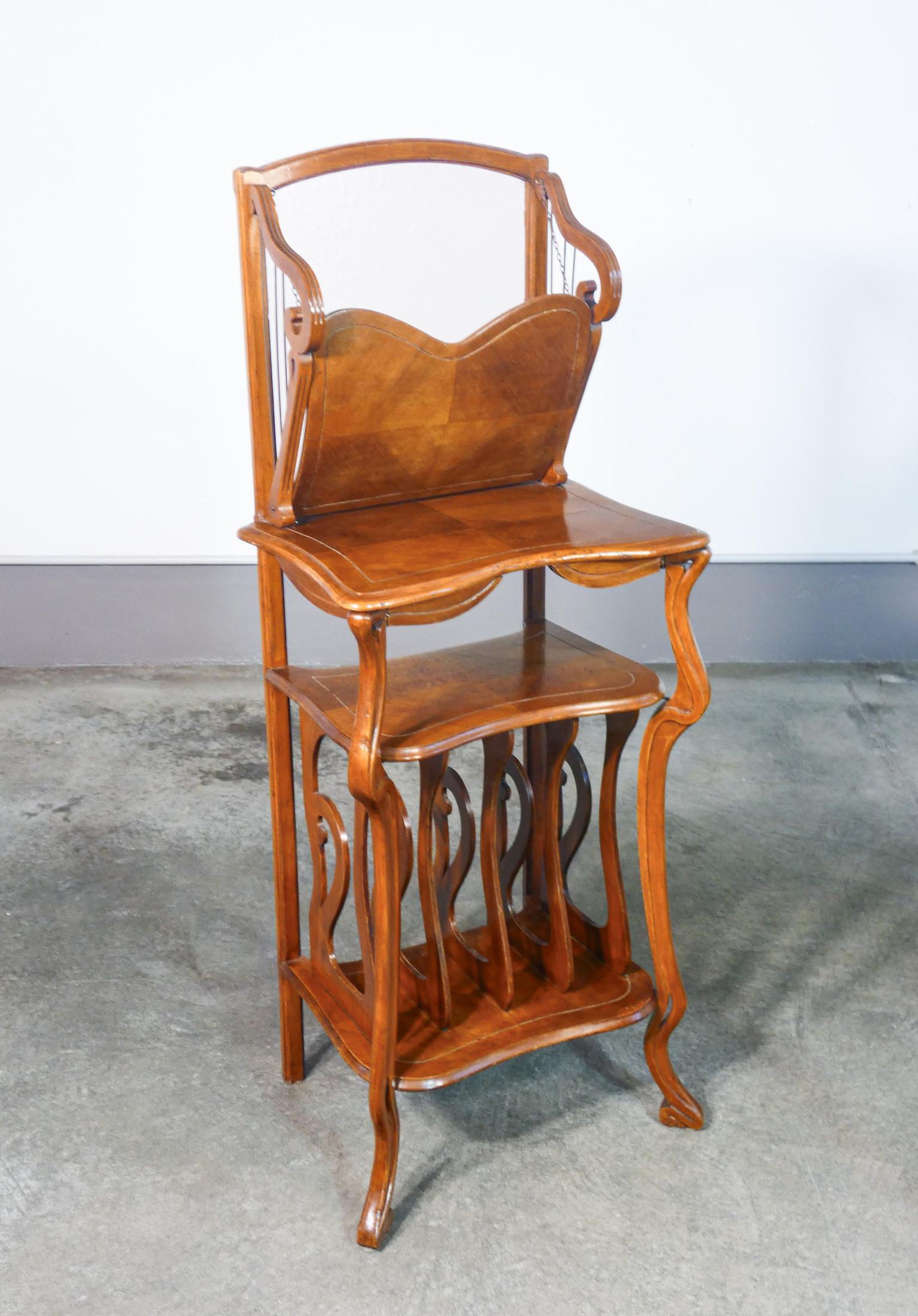 Étagère librero, revistero o portacorrespondencia, Art Nouveau original. c. 1910 6