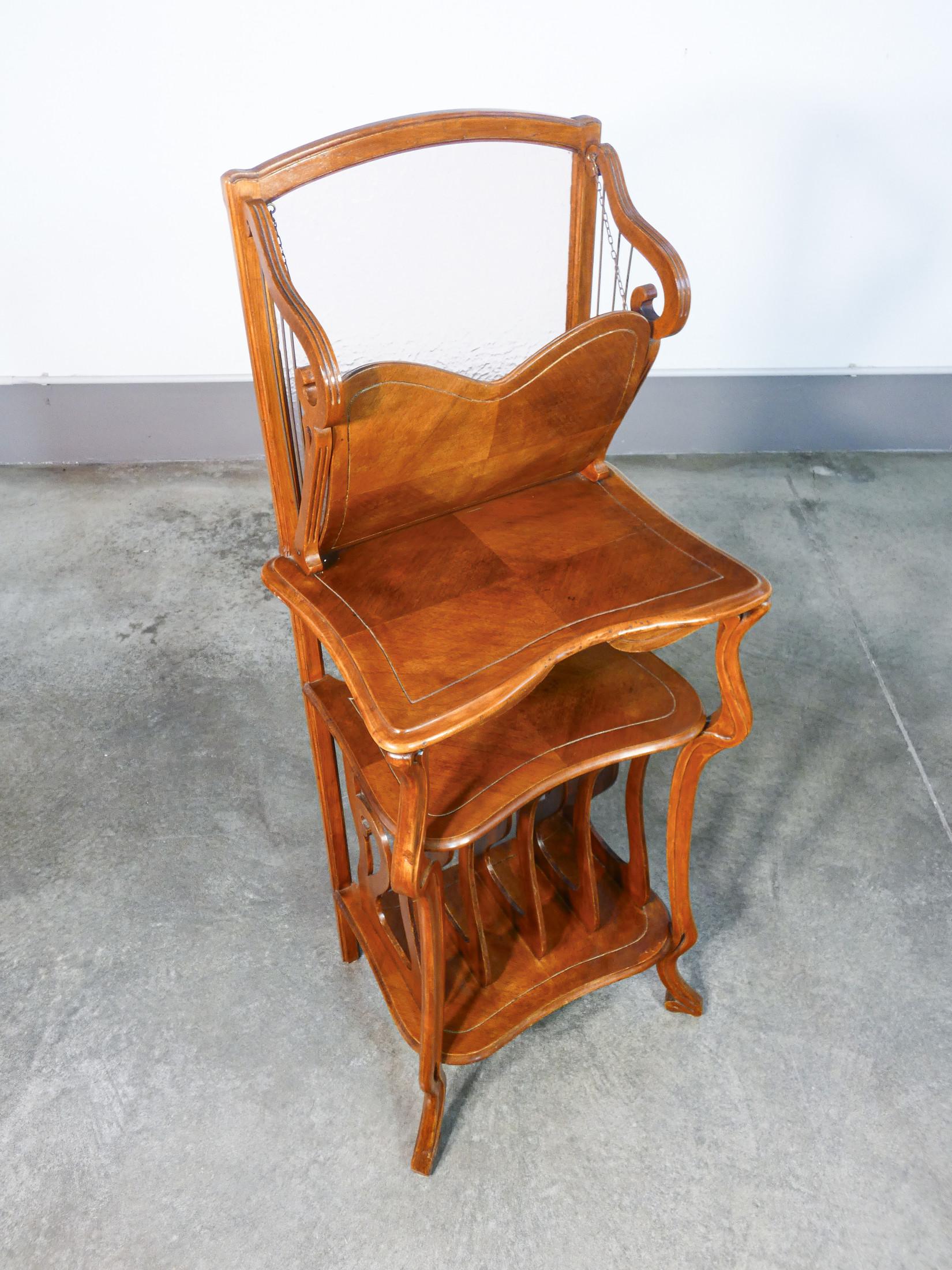 Étagère librero, revistero o portacorrespondencia, Art Nouveau original. c. 1910 7