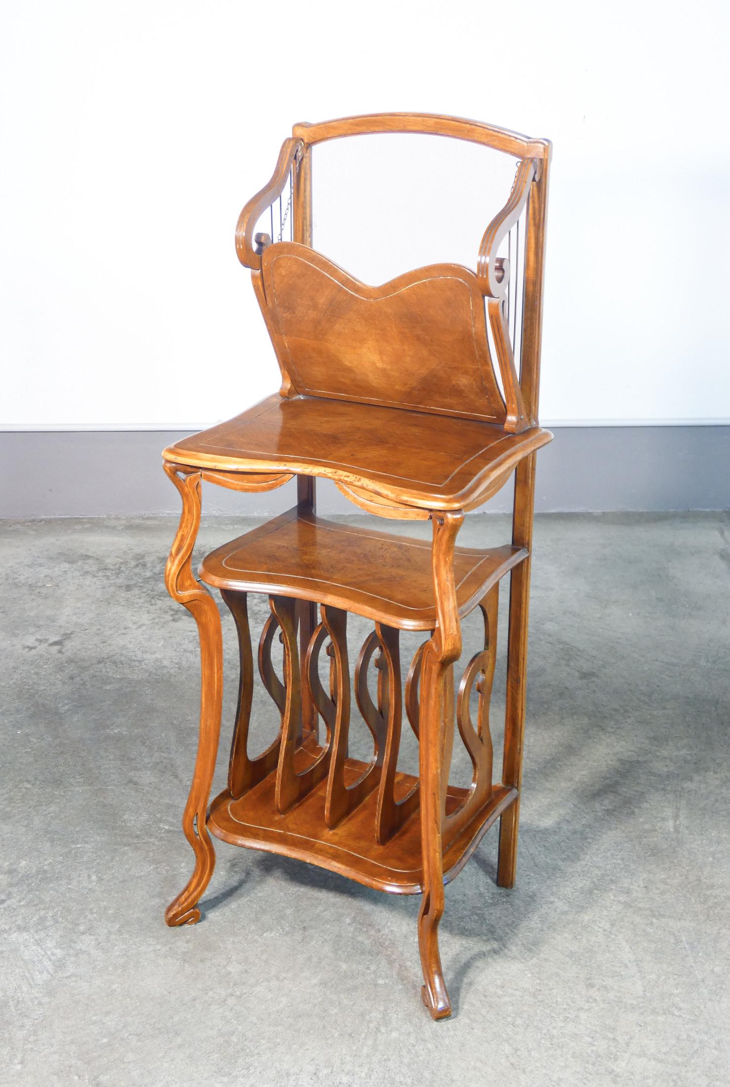 Étagère librero, revistero o portacorrespondencia, Art Nouveau original. c. 1910 1