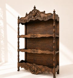 Étagère provençale en bois sculpté époque 19ème siècle