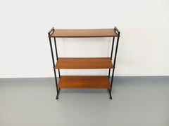 Étagère sur pieds vintage en teck et métal noir style String Tomado années 60