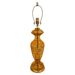Lampe aus geätztem Bernsteinglas
