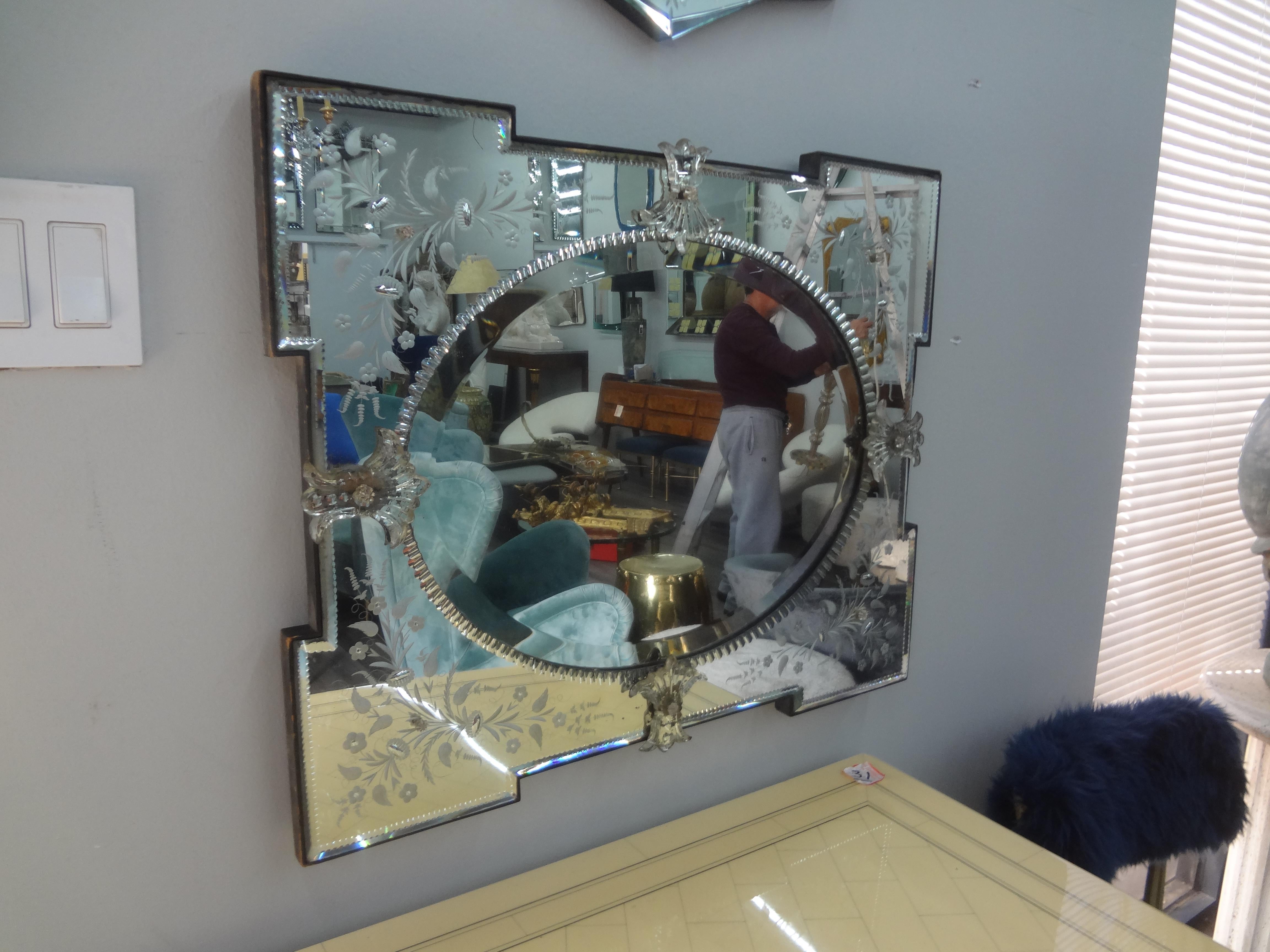 Miroir vénitien gravé et biseauté en vente 2