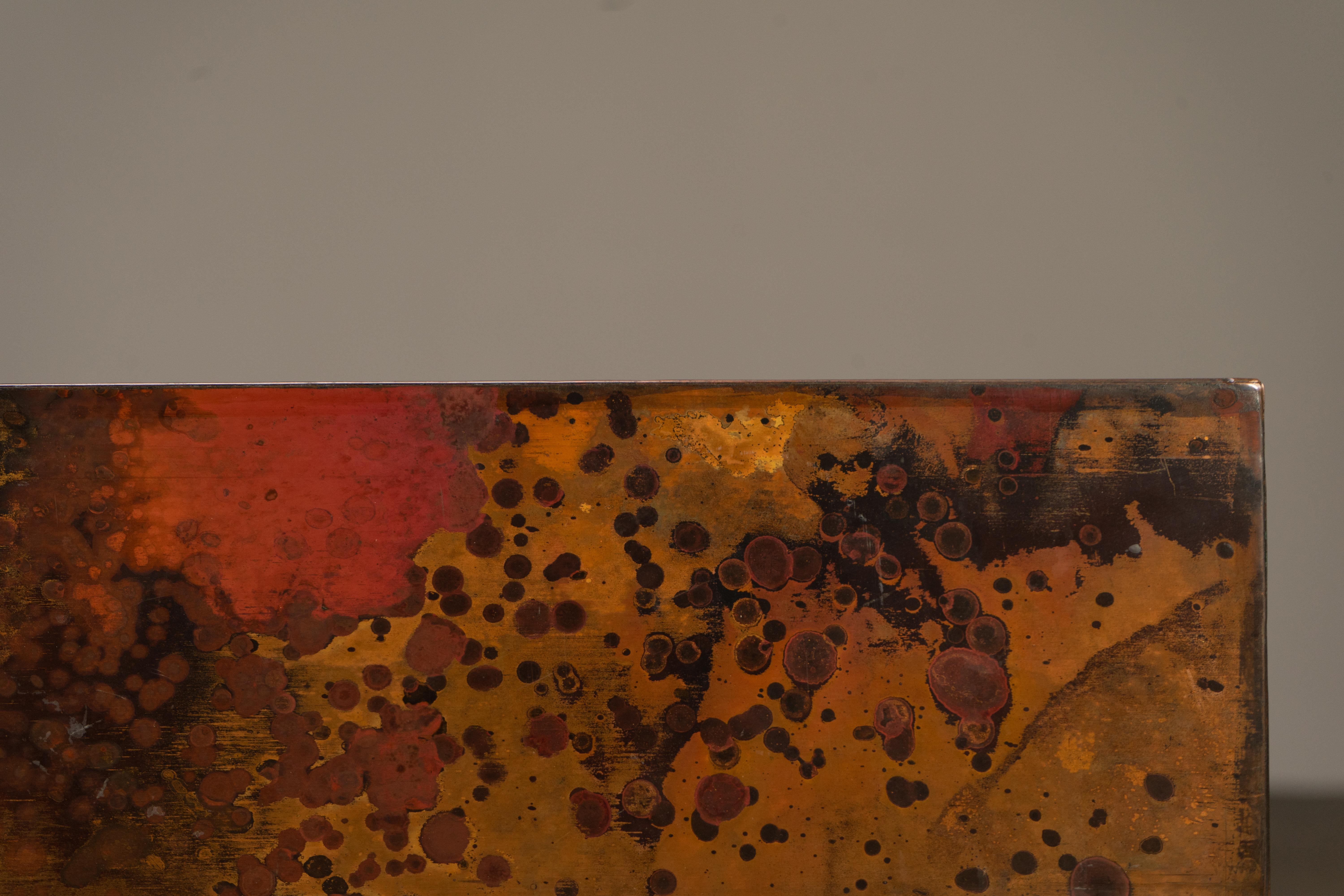 Table basse en cuivre oxydé gravé et fumé de Bernhard Rohne, années 1960 5