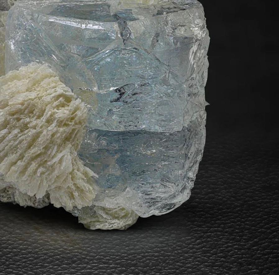 Contemporary Etched Aquamarine With Terminated Quartz And Cleavelandite From Pakistan For Sale