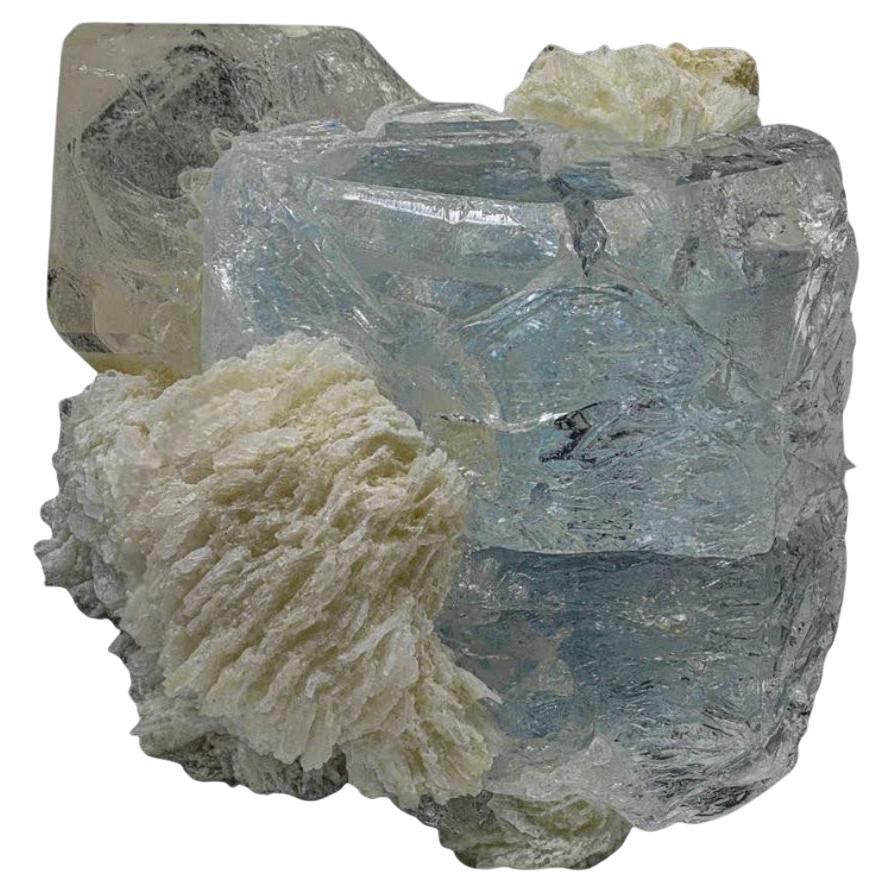 Aigue-marine gravée avec quartz Terminé et Cleavelandite du Pakistan