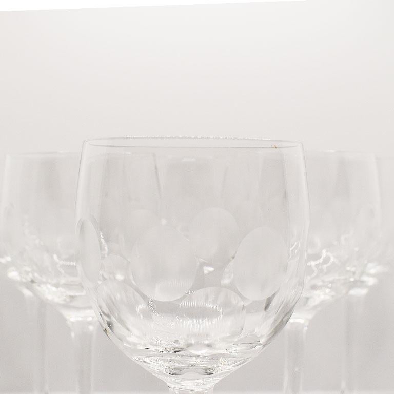 Américain Verres à vin en cristal gravé en forme de cercle, lot de 6 en vente