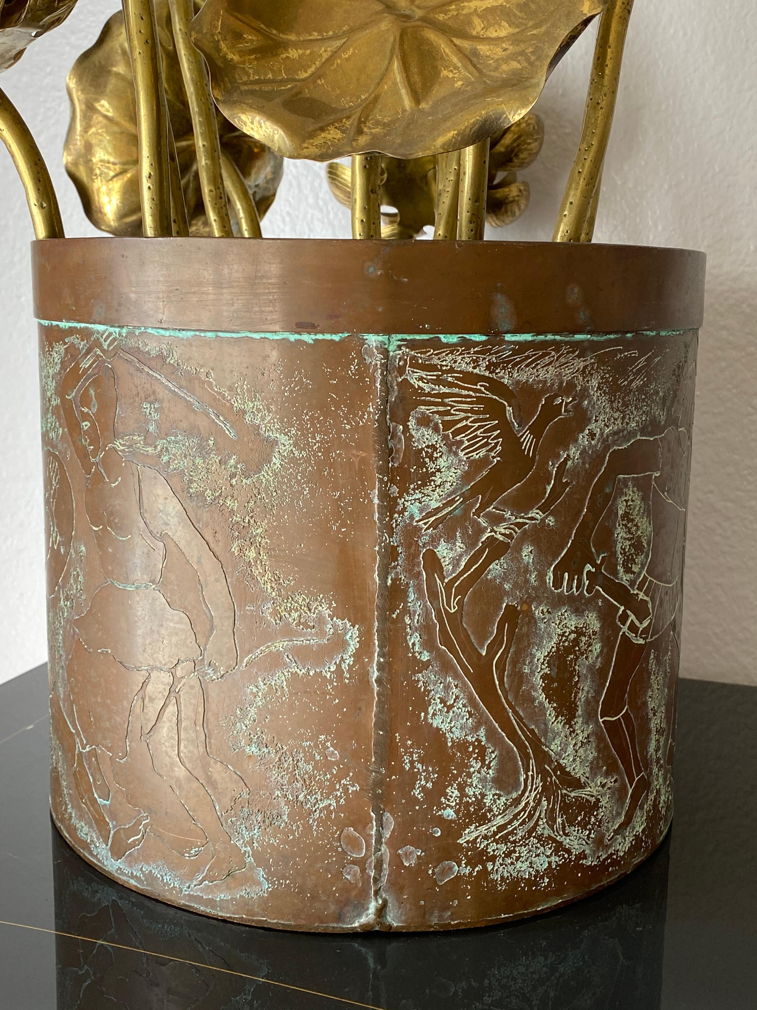 Etched Copper Planter Style of LaVerne In Good Condition For Sale In North Hollywood, CA