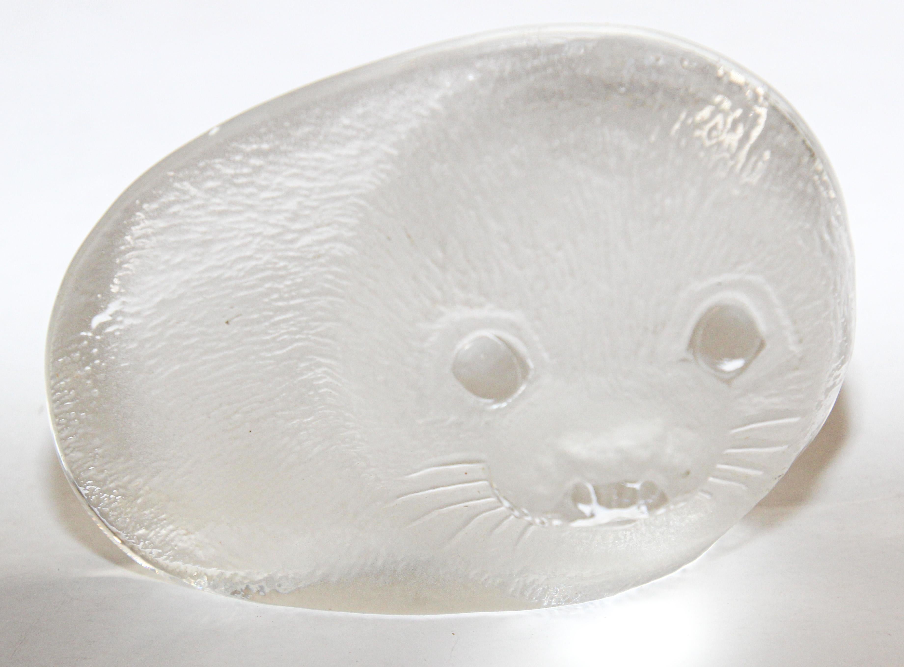 Baby seal etched crystal sculpture by Mats Jonasson Sweden. 
This crystal art glass sculpture is a work of art with its hand made, hand etched exquisite detailing. 
The highly detailed etching and sparkling crystal makes this fine crystal piece