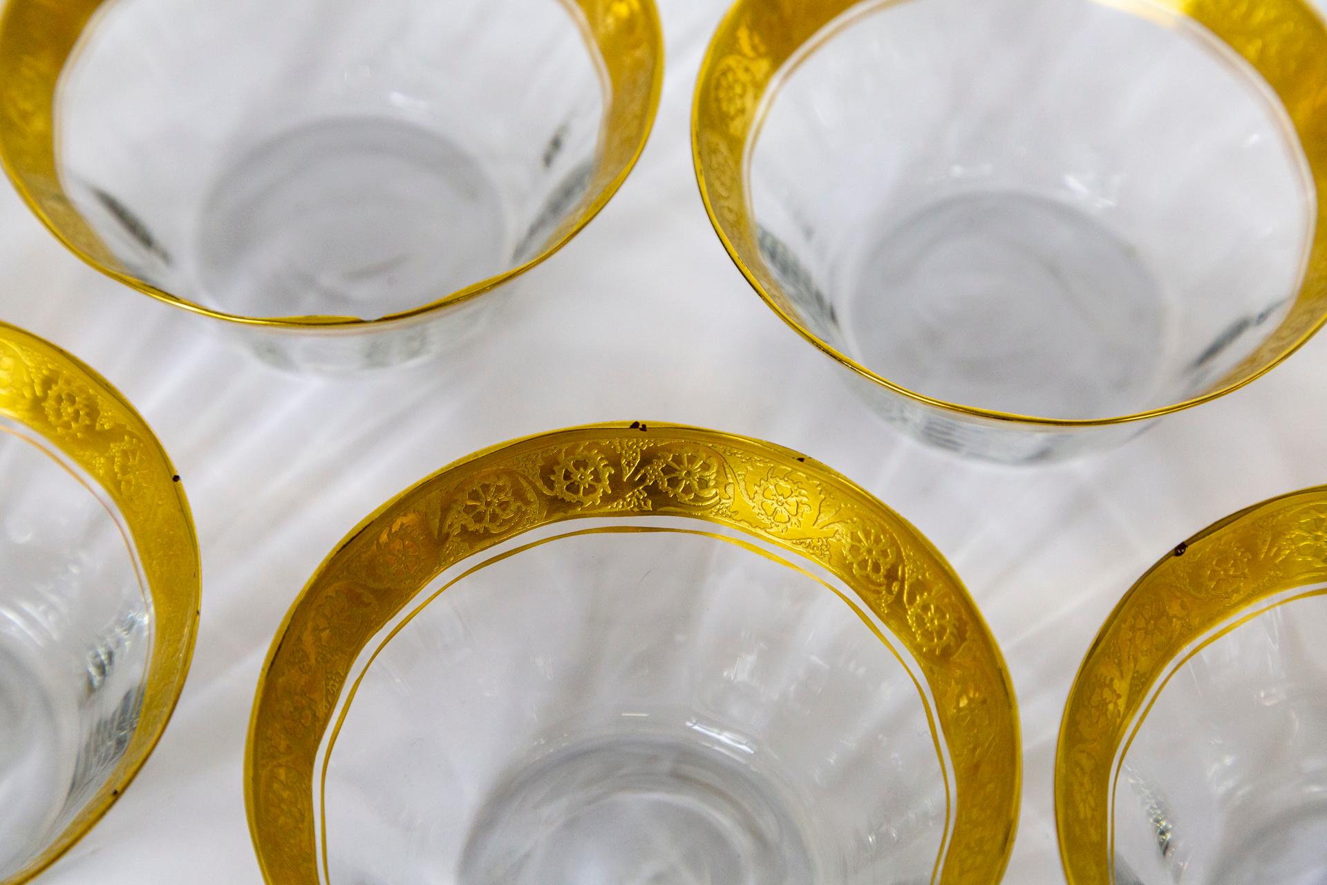 Etched Gilt Rimmed Clear Blown Glass Dessert Bowls, Set of 10 For Sale 9