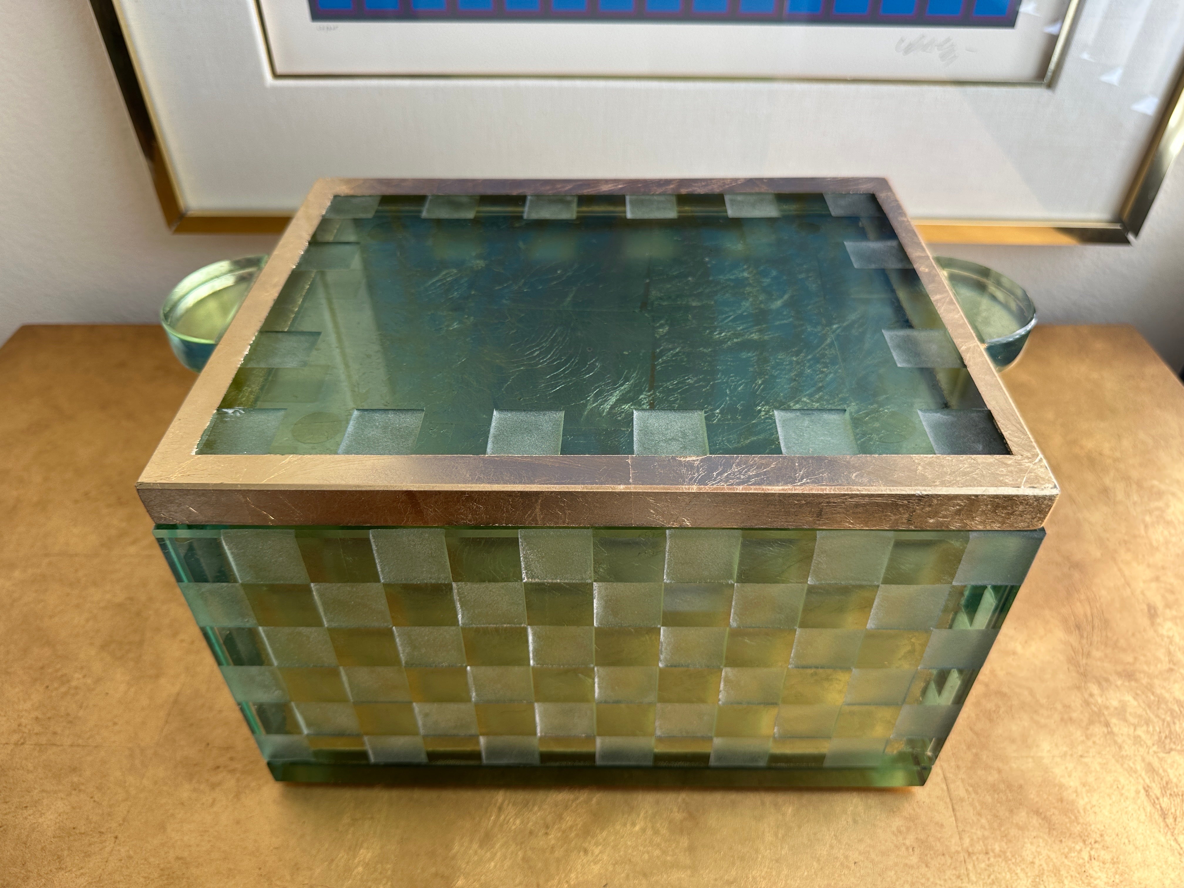 Etched glass and gold leaf decorative box by Salvatore Polizzi.
It is made of heavy 3/4