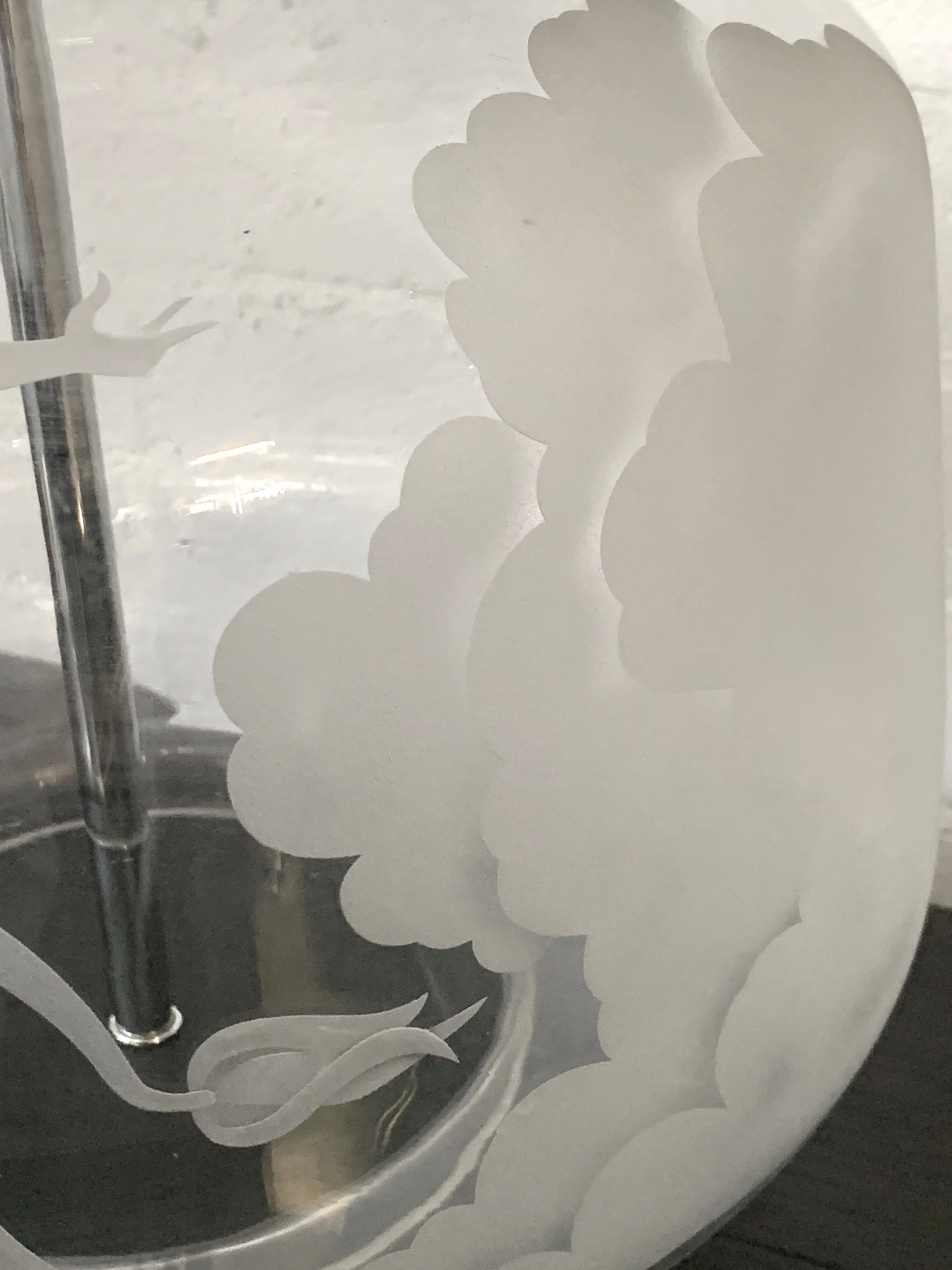 Lámparas de cristal grabado mediados del siglo XX en venta