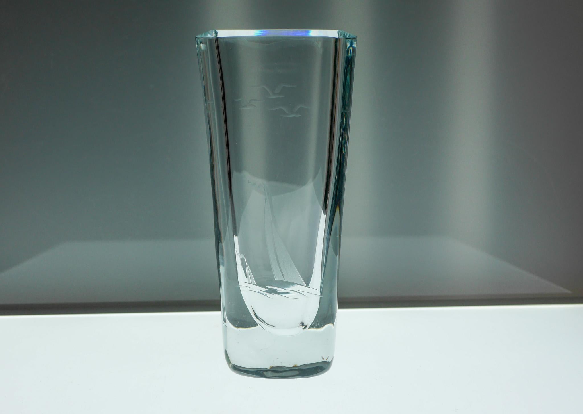 Hand-Crafted Etched glass vase with Nautical or Sailing theme from Strömbergshyttan, Sweden For Sale