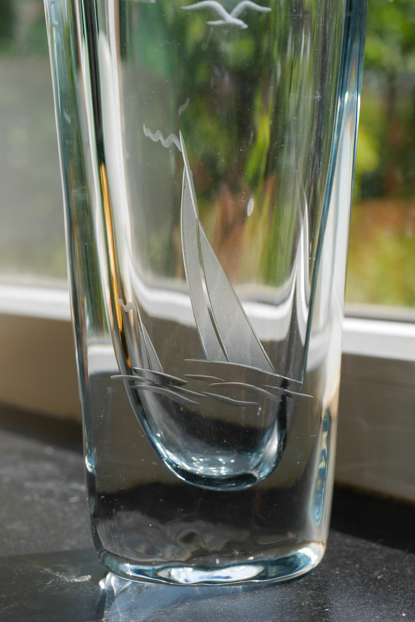 Mid-20th Century Etched glass vase with Nautical or Sailing theme from Strömbergshyttan, Sweden For Sale