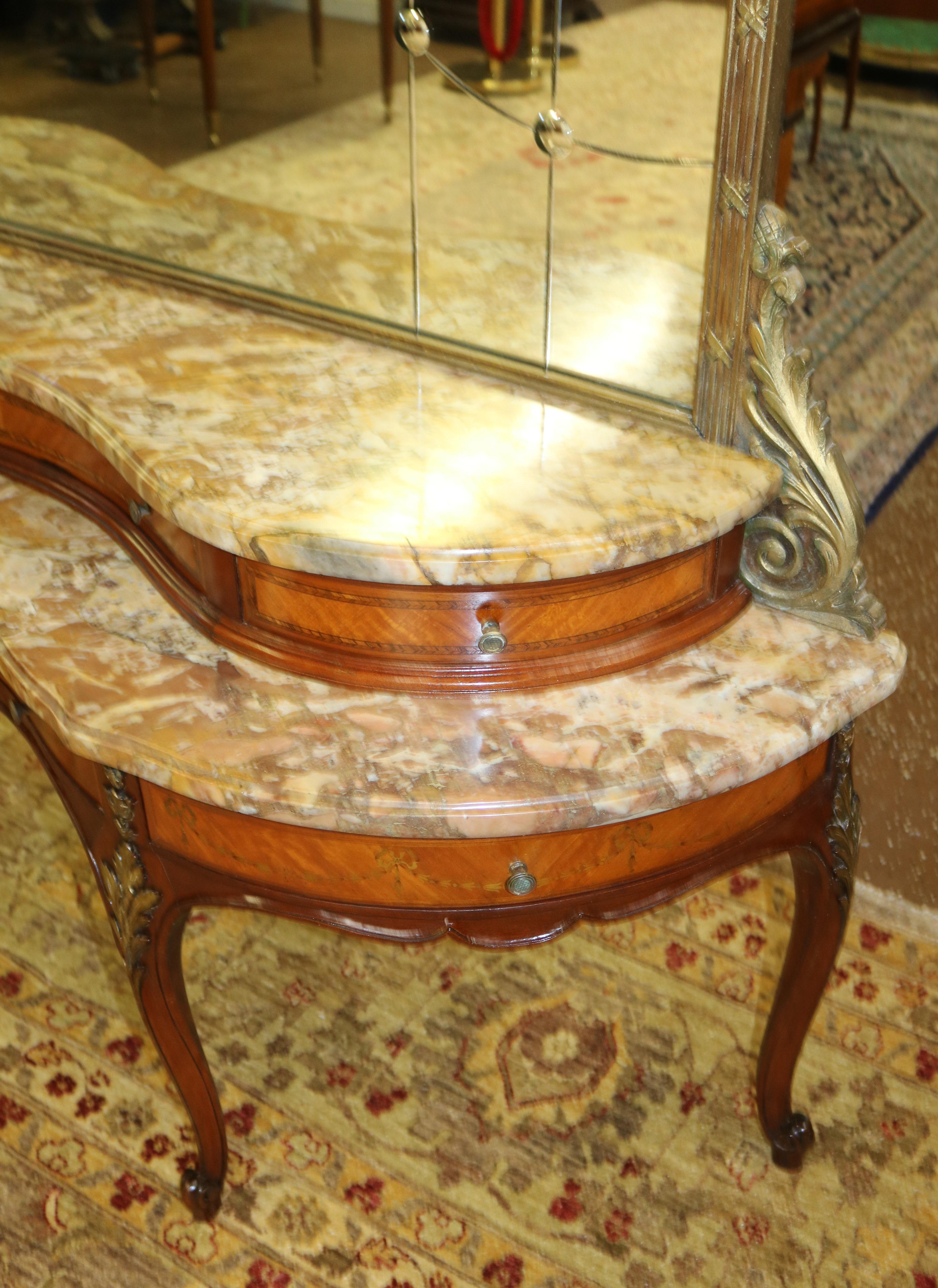 Etched Gold Mirror Marble Top Kingwood Vanity Circa 1920 In Good Condition For Sale In Long Branch, NJ