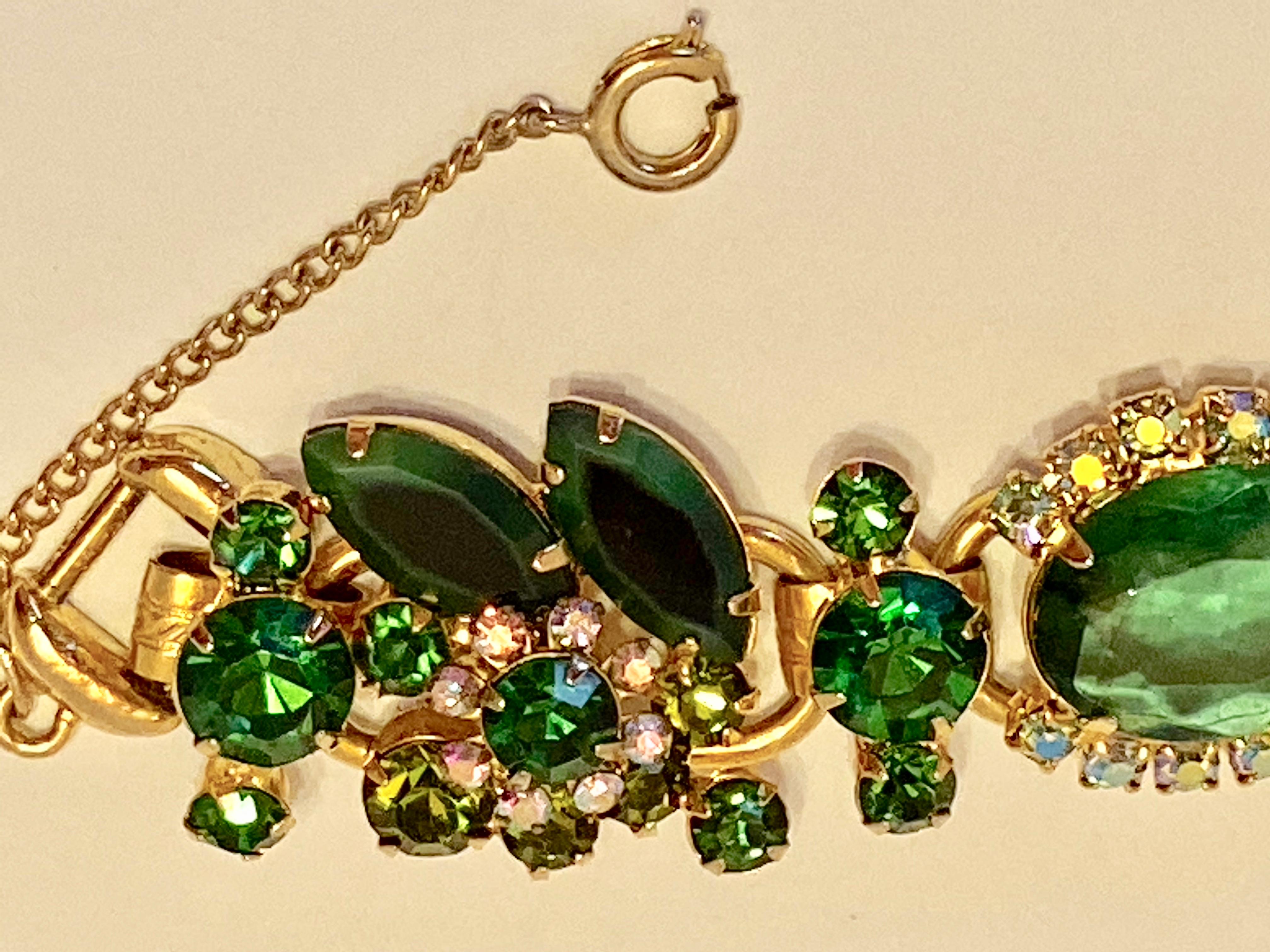 Geätztes Gold Vermeil-Armband mit mehrfarbigen Smaragd-Grün-Intarsien-Akzenten in verschiedenen Größen im Angebot 5