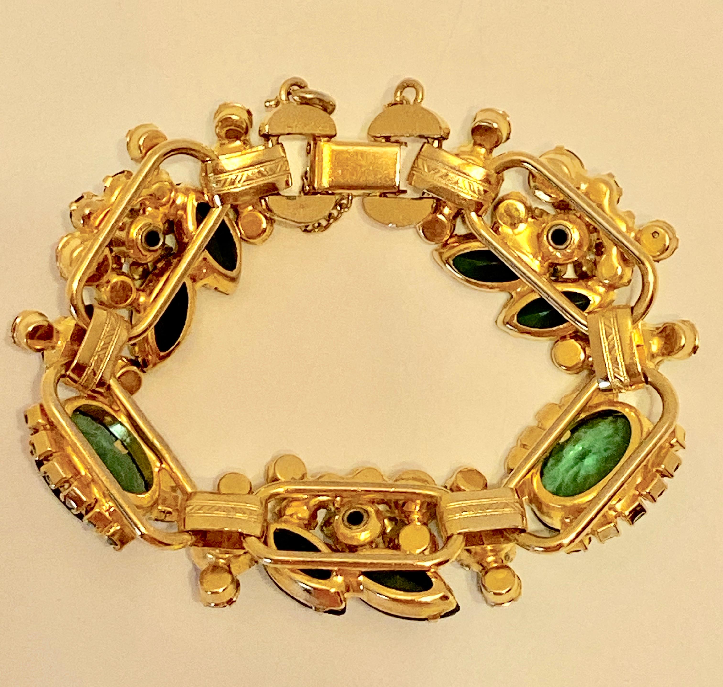 Geätztes Gold Vermeil-Armband mit mehrfarbigen Smaragd-Grün-Intarsien-Akzenten in verschiedenen Größen (Barock) im Angebot