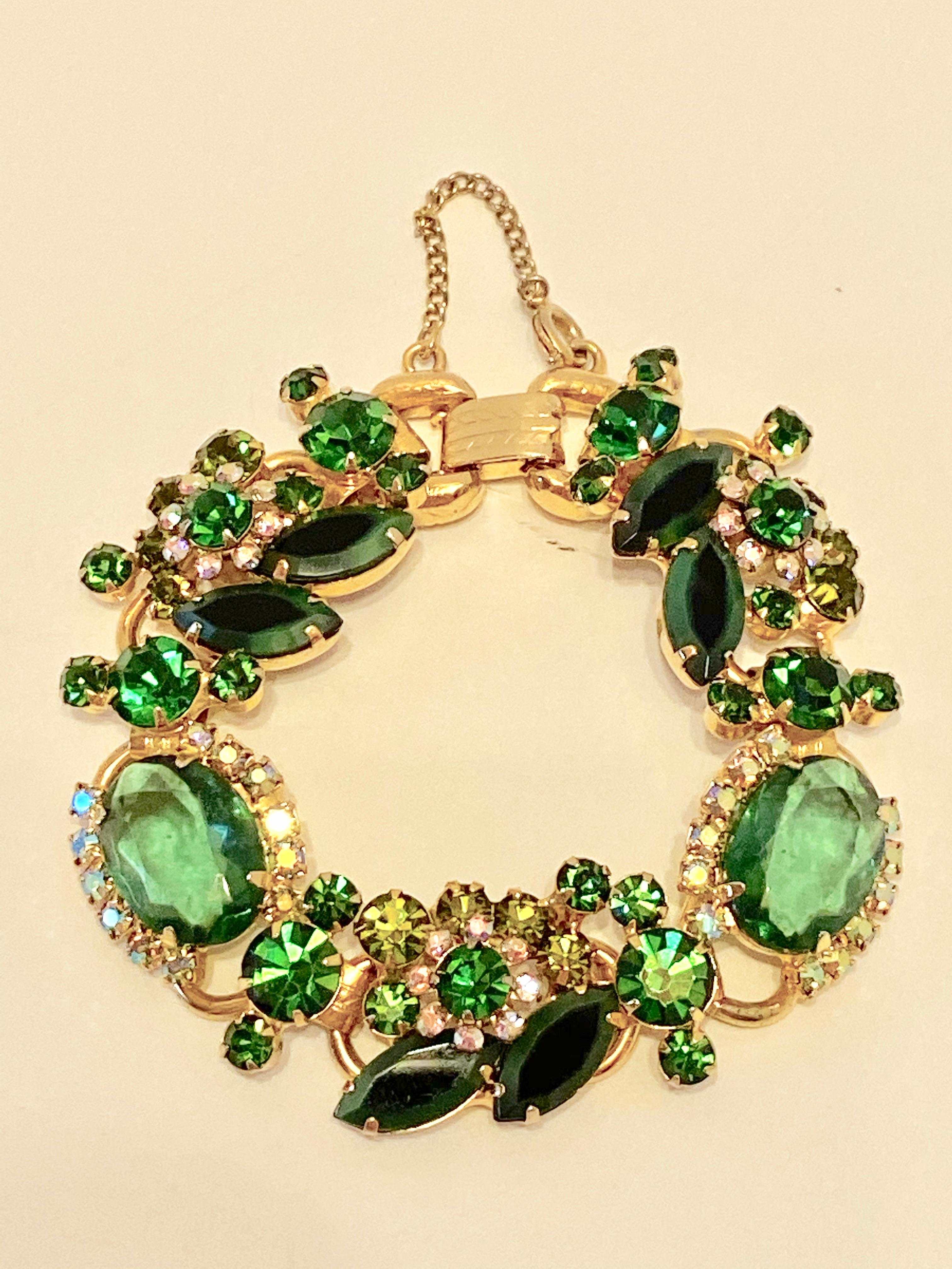 Geätztes Gold Vermeil-Armband mit mehrfarbigen Smaragd-Grün-Intarsien-Akzenten in verschiedenen Größen für Damen oder Herren im Angebot