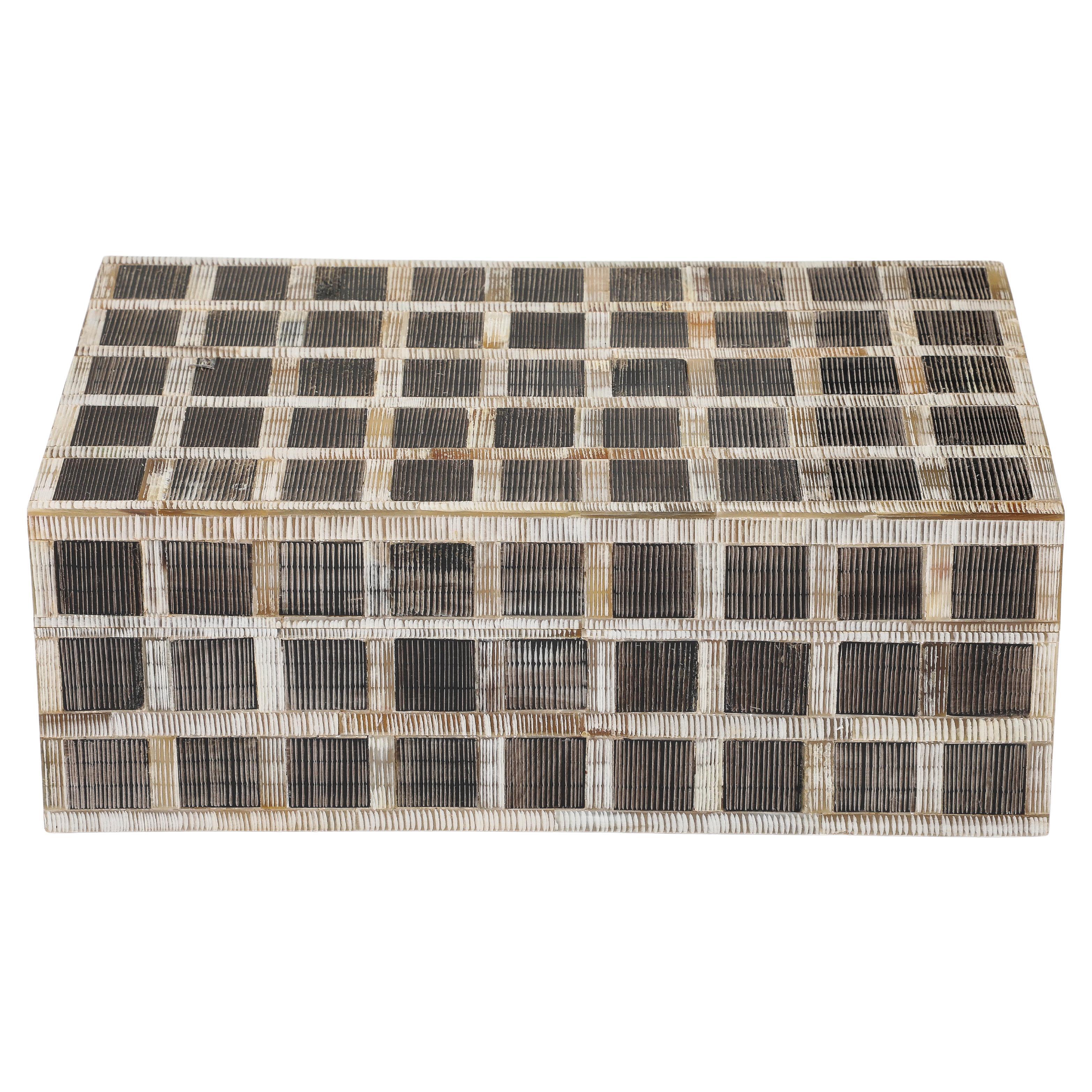 Etched Horn Grid Pattern Box, 11x7