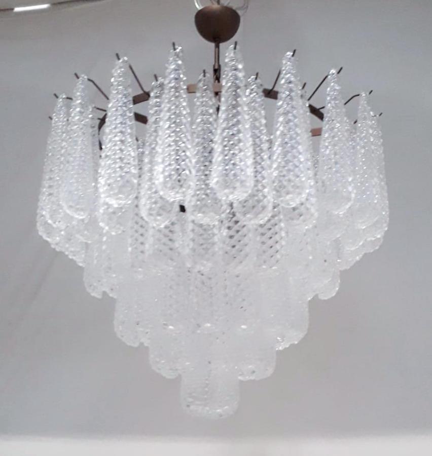 Moderno Lampadario Etched Tears di Fabio Ltd in vendita