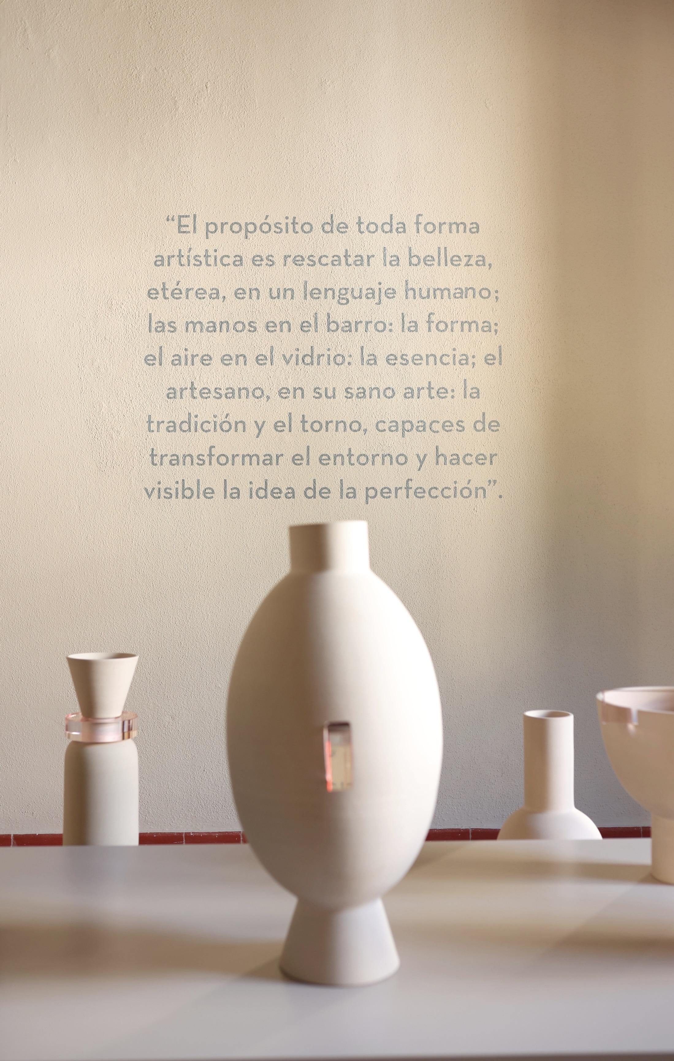 Péruvien Objet de collection ETER HENDER 04 Pièce en argile et verre tchèque faite à la main. Limitée en vente