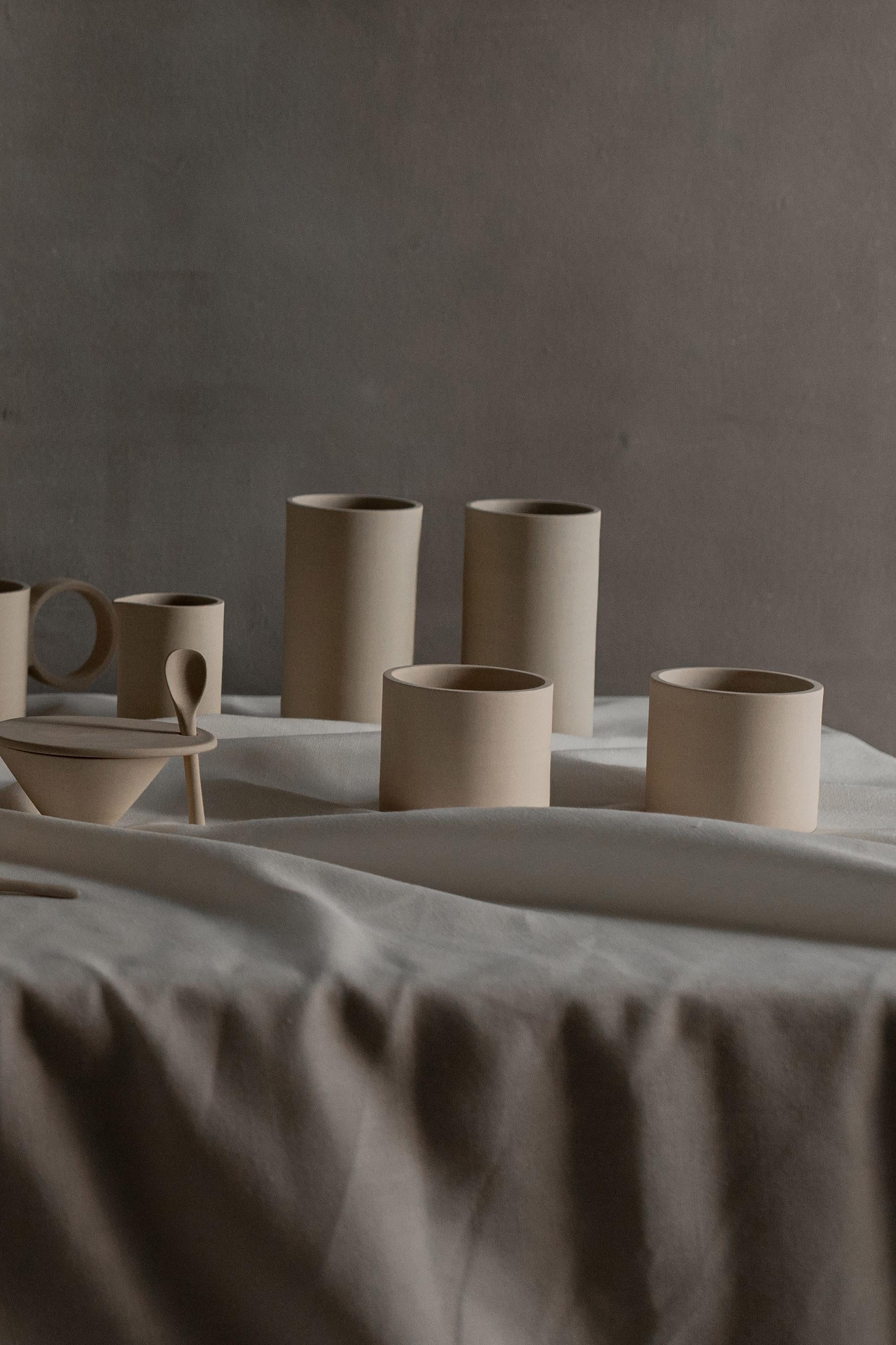 Brutalismo ETER DRINK-WARE - Tazza per acqua - EUCLID COLLECTION . Argilla fatta a mano in vendita