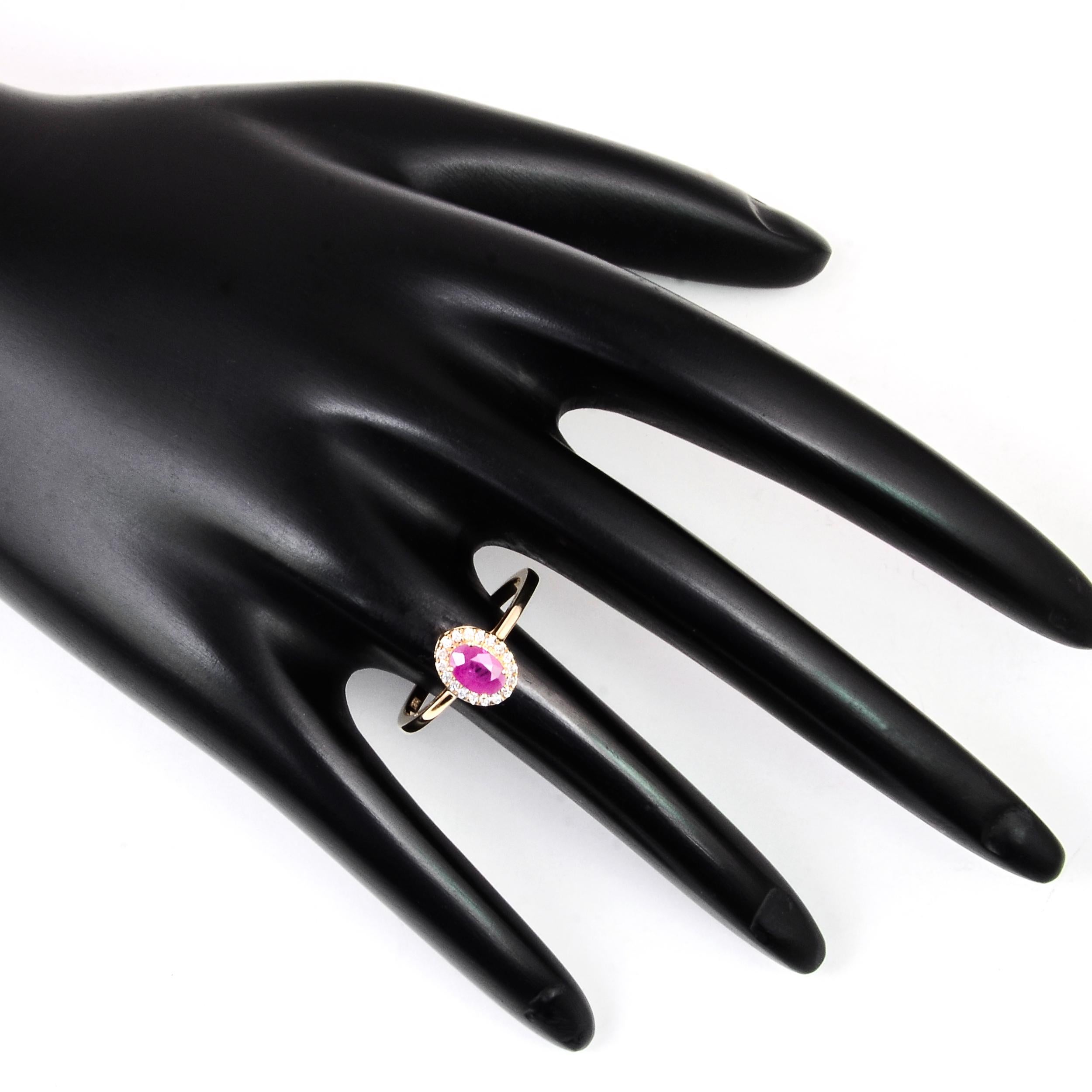 Elegant 14K Ruby & Diamond Cocktail Ring, Size 7 - Statement Jewelry Piece For Sale 4