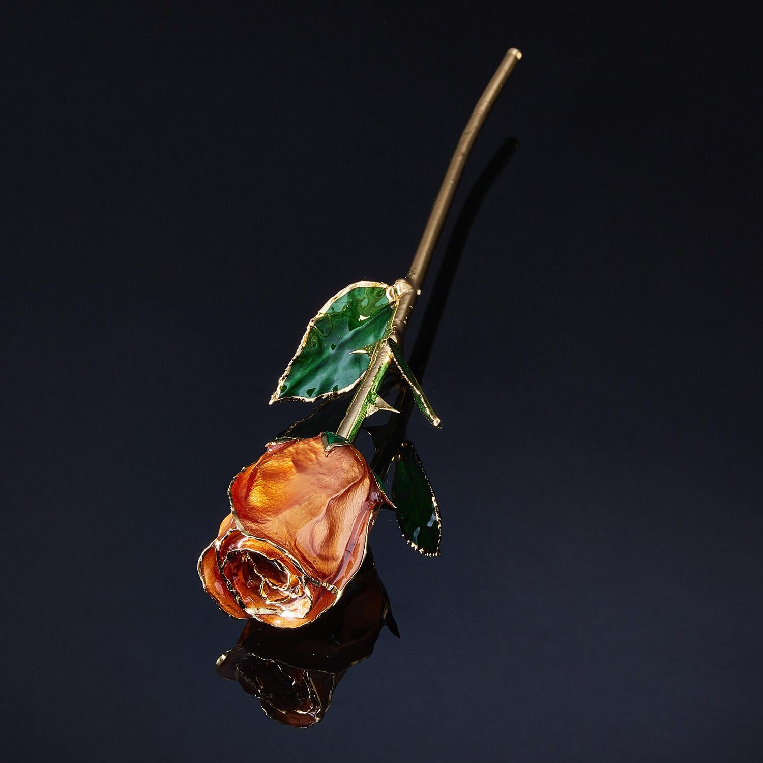 Eternal Rose Autumn Light, Light Orange, Real Rose in 24k Gold w/ LED Display In New Condition For Sale In Belmont, MA